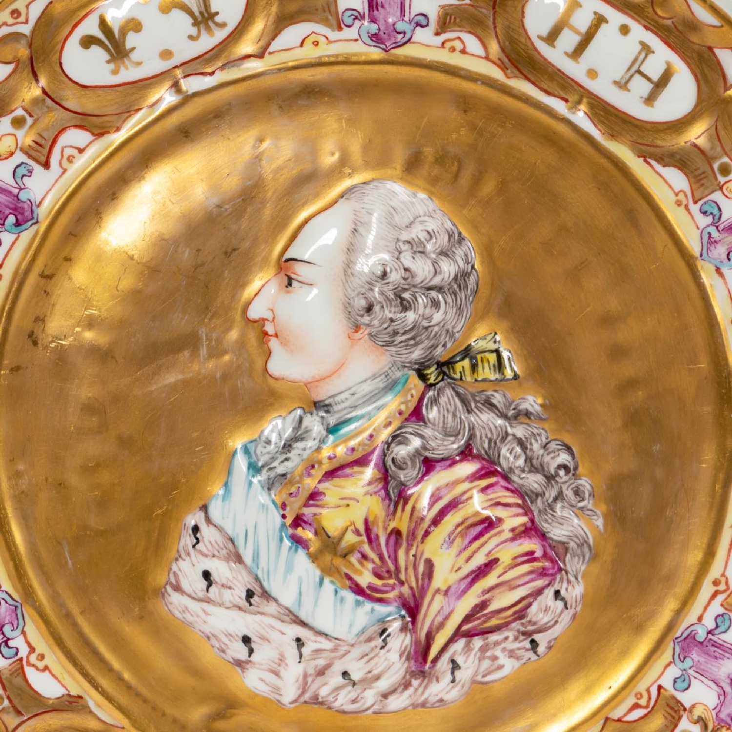 PAIR, CAPODIMONTE PORTRAIT PLAQUES, FRENCH ROYALTY - Image 4 of 5