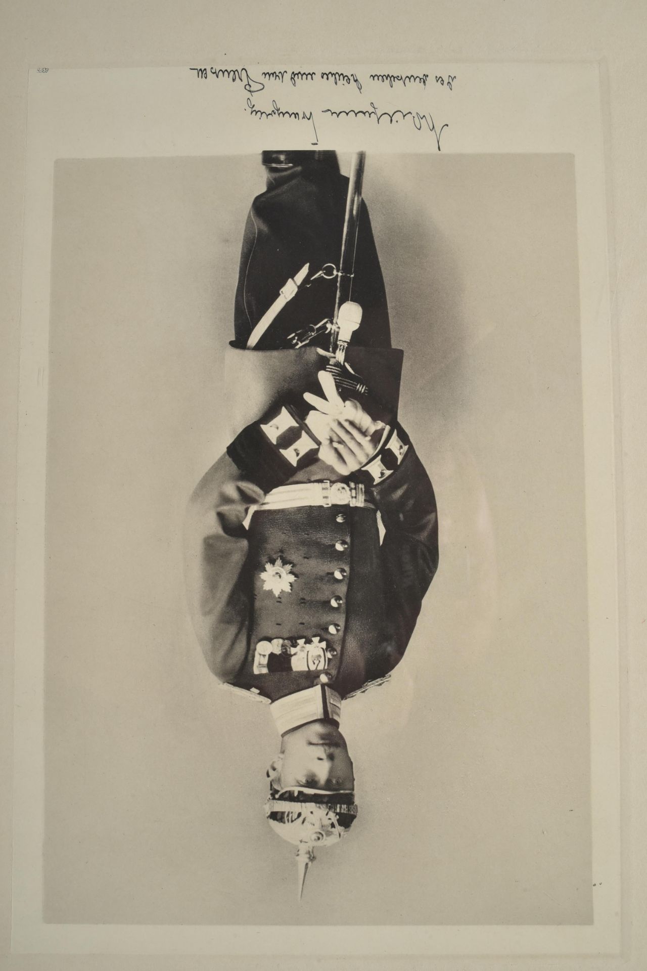 All- le Kronprinz Guillaume de Prusse en tenue d’officier du 1er régiment de la Garde à pied et le P - Bild 2 aus 4