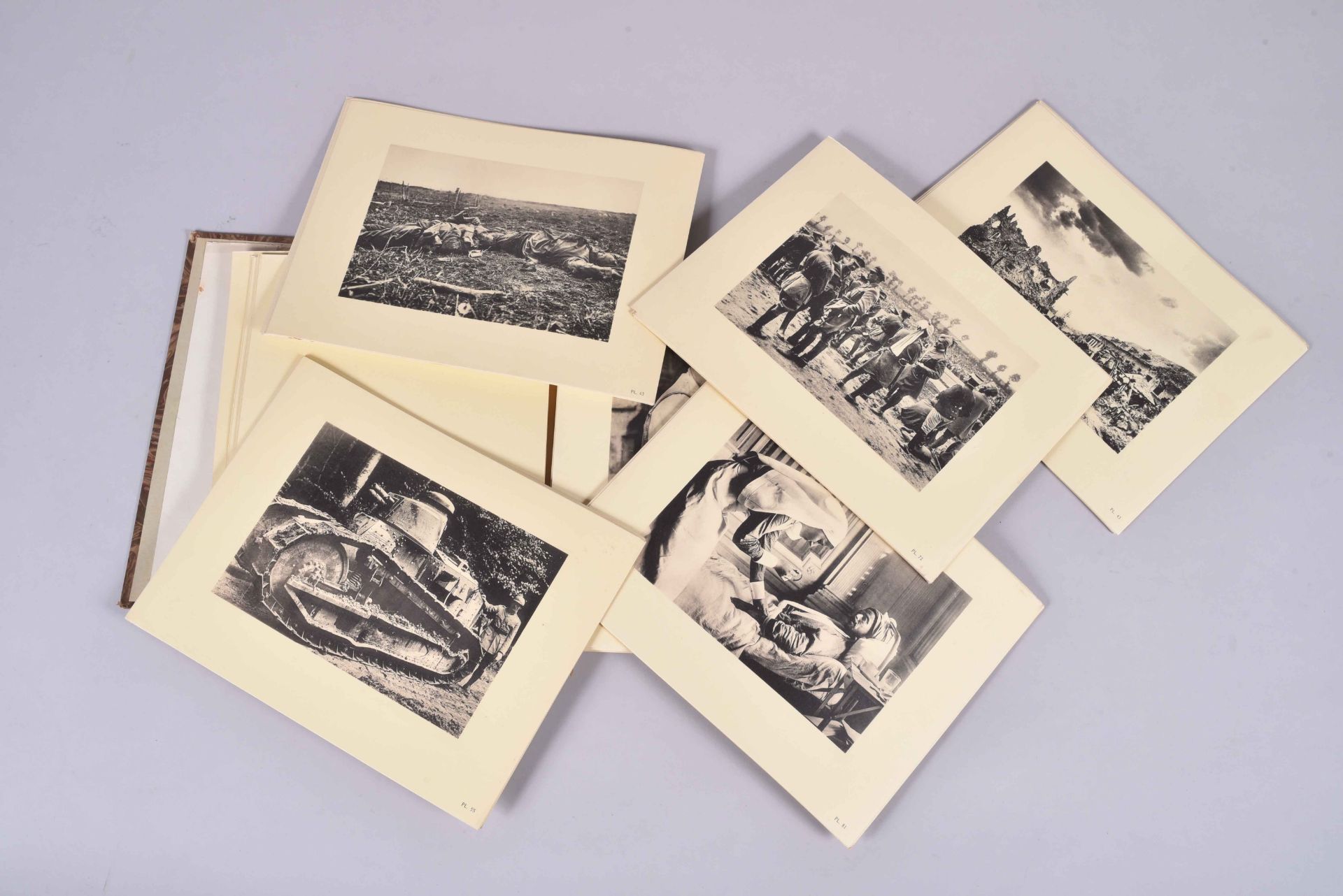 La Guerre 1914-1919, emboitage de 150 planches avec photogravures de collection du Cdt Tournassoud,  - Bild 2 aus 5