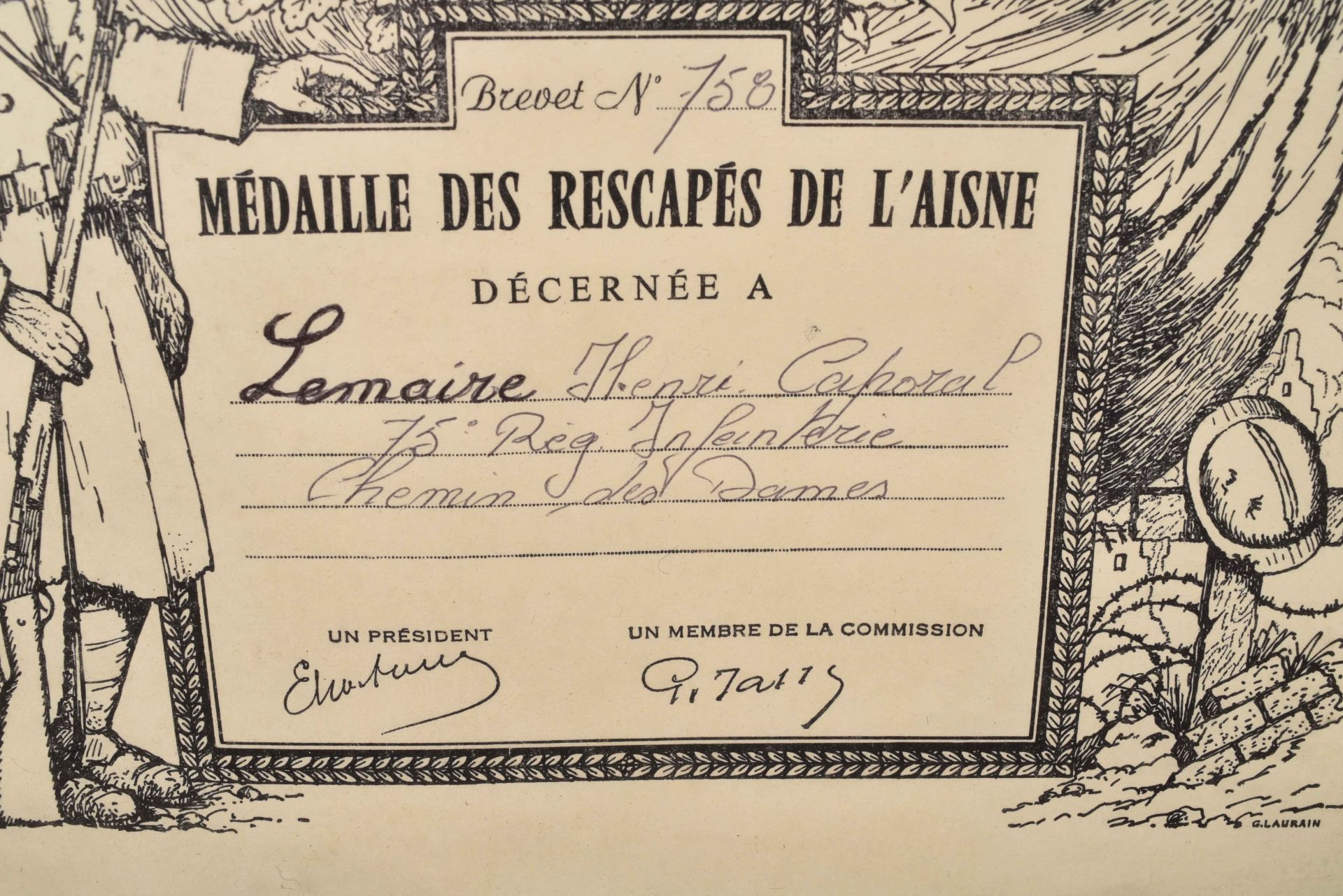 Caporal Henri Lemaire du 75e R.I. » Brevet et décoration de la médaille des rescapés de l’Aisne » 24 - Bild 2 aus 2