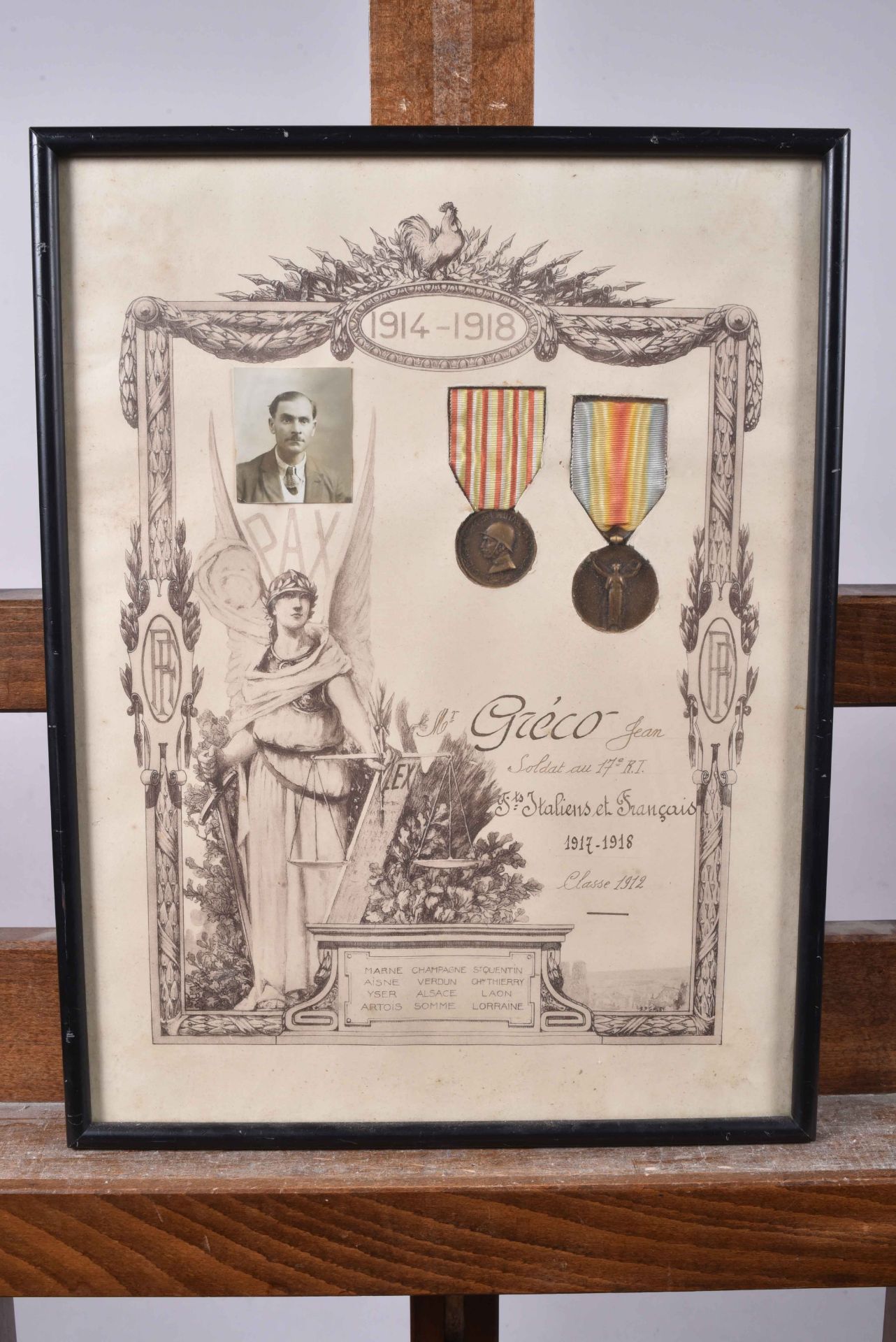 Soldat Jean Gréco du 17e R.I. tableau souvenir des fronts Italien et français avec une décoration it