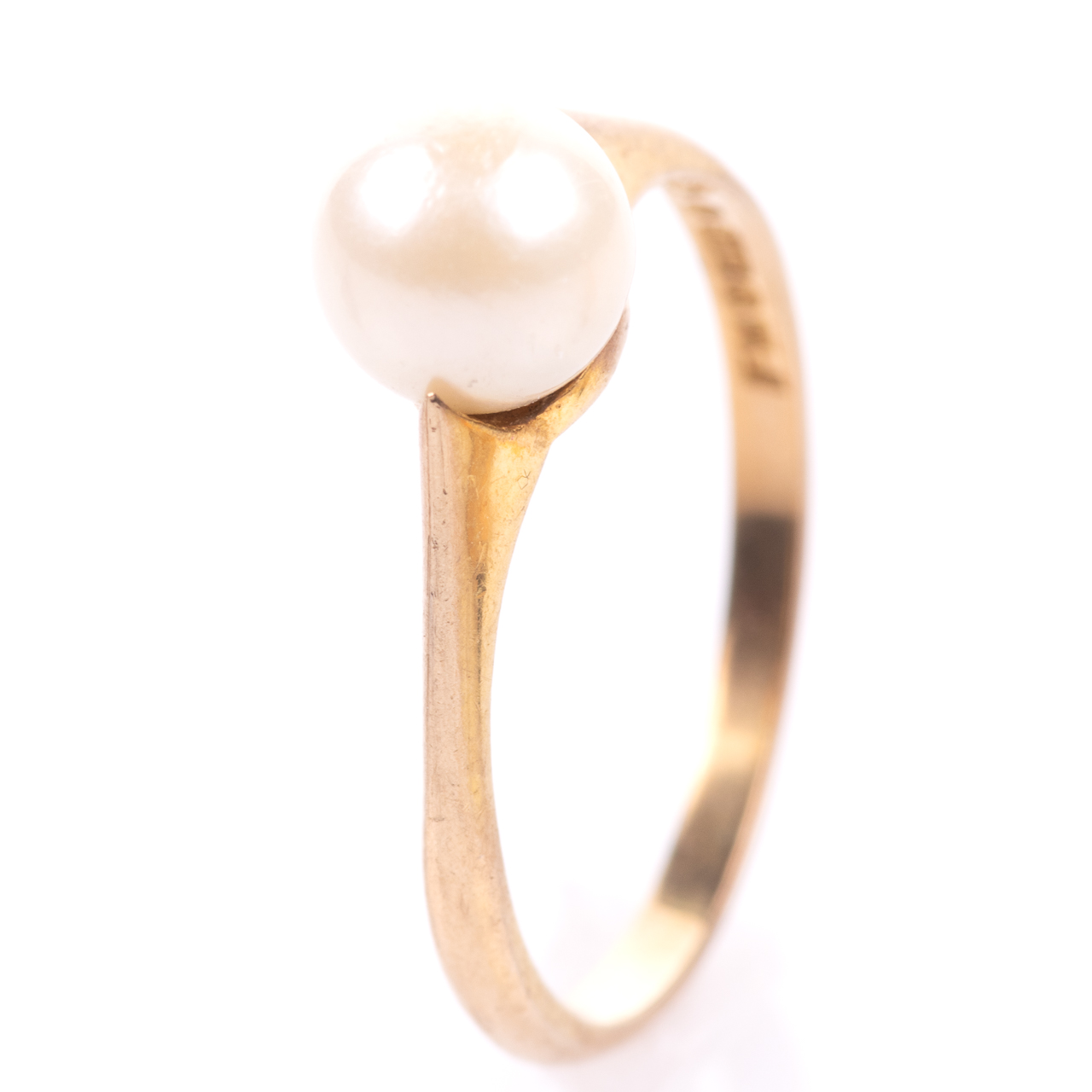 9ct Gold 7mm Pearl Ring London 1970