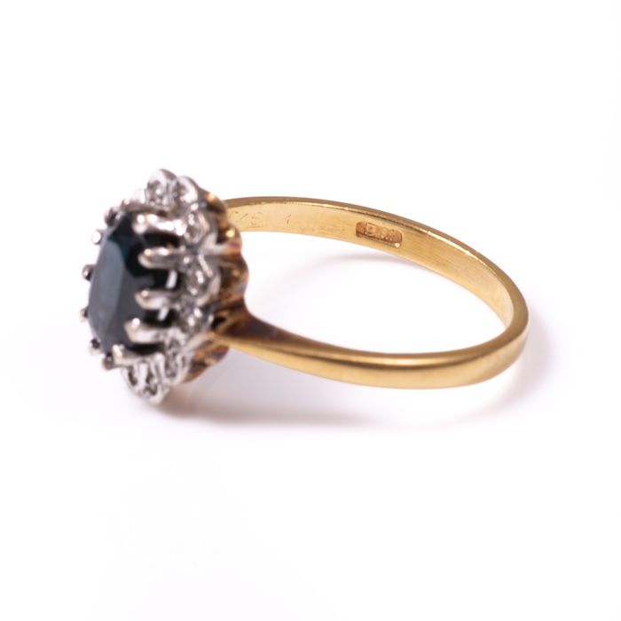 18ct Gold 1.55ct Sapphire & Diamond Ring - Image 5 of 8