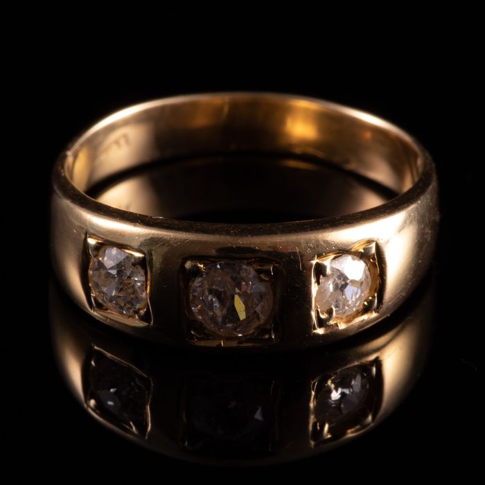 18ct Gold 1ct Mine Cut Diamond Ring