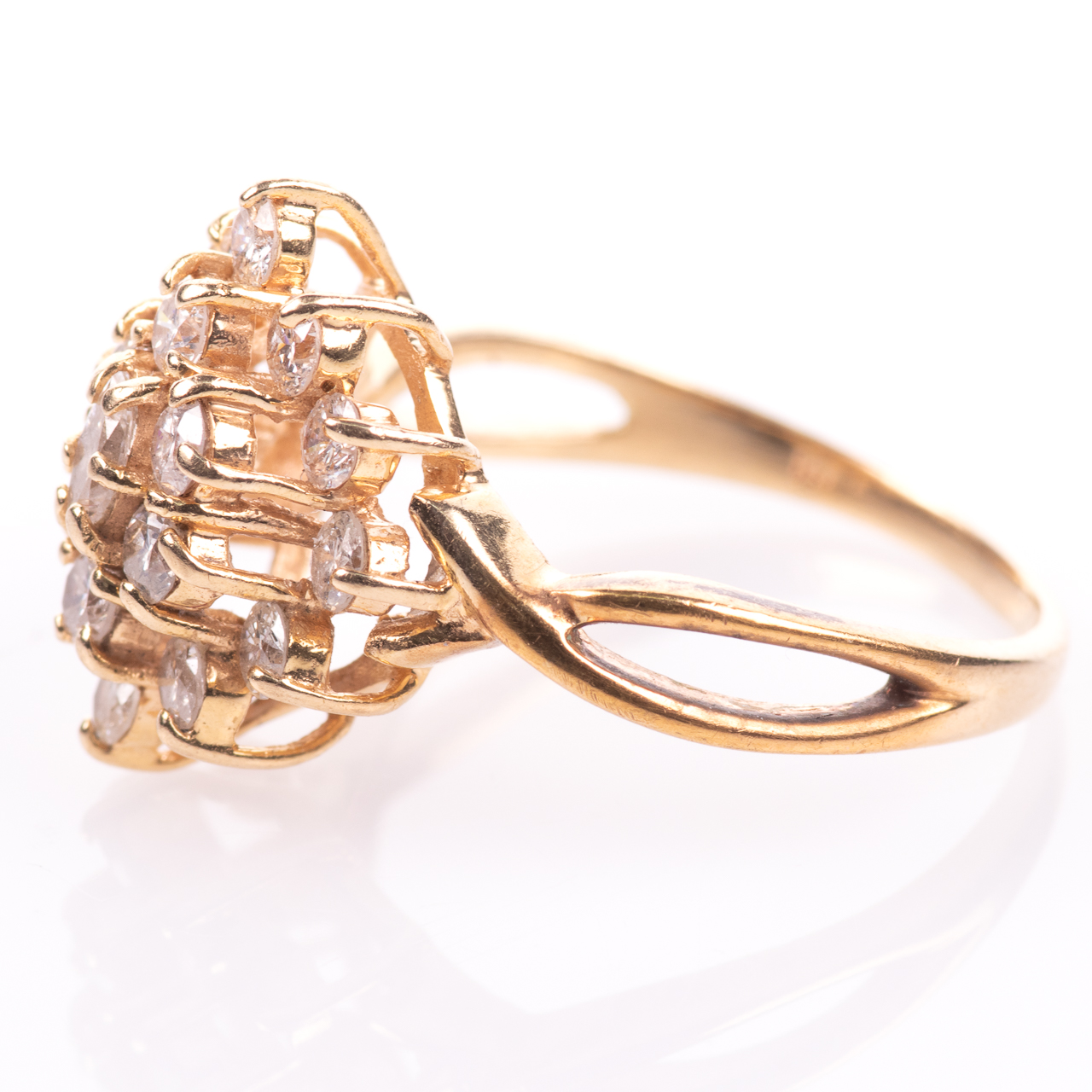 14ct Gold 1.55ct Diamond Cluster Ring - Image 4 of 7