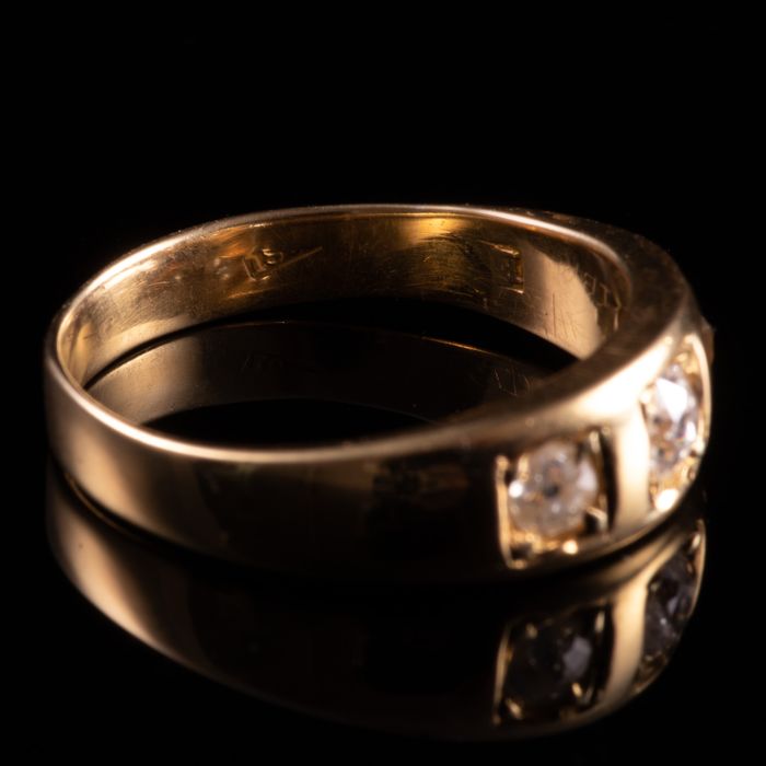 18ct Gold 1ct Mine Cut Diamond Ring - Image 7 of 7