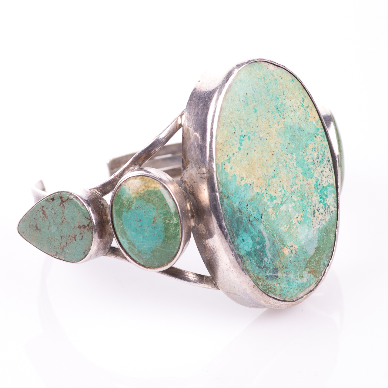 White Metal Navajo Turquoise Bangle - Image 6 of 6