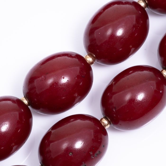 Large Cherry Amber and Gold Bead Necklace - Image 4 of 6