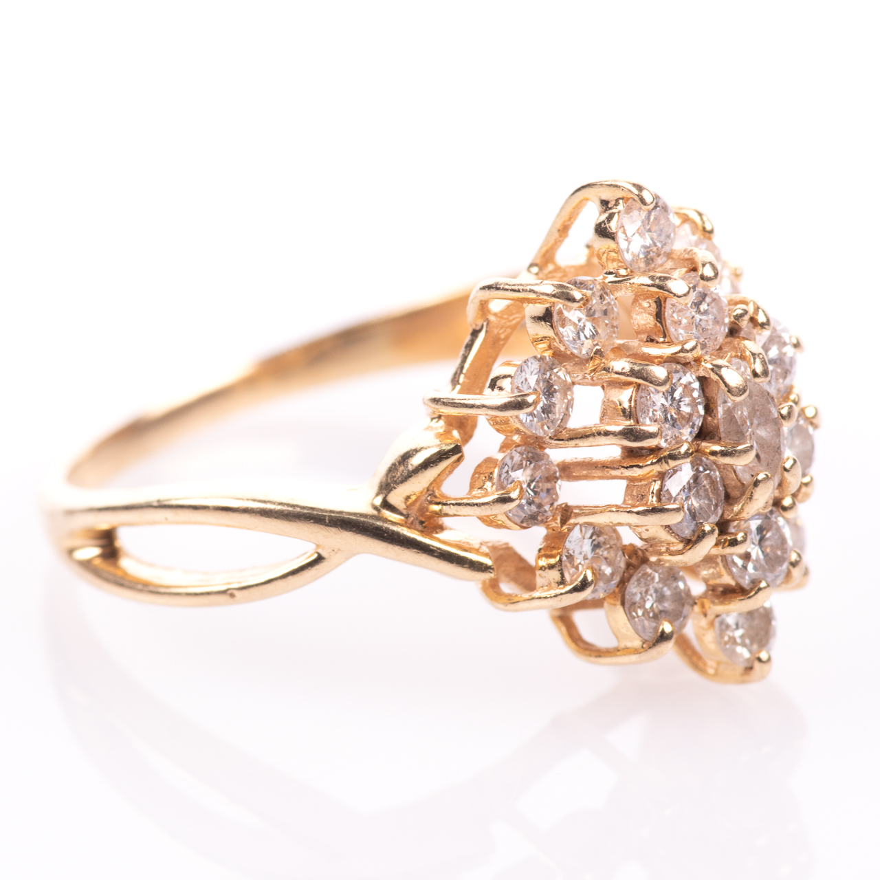 14ct Gold 1.55ct Diamond Cluster Ring - Image 7 of 7