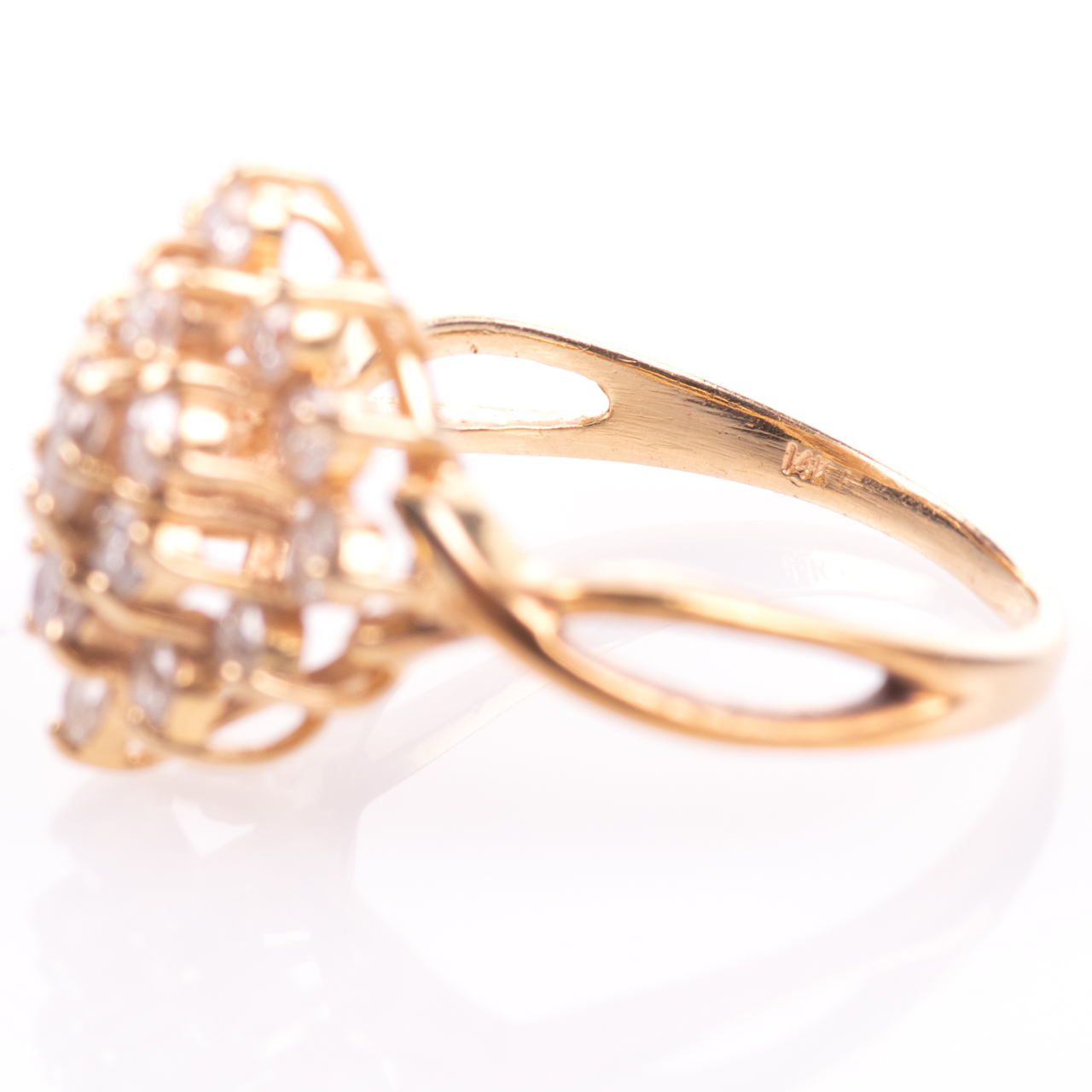 14ct Gold 1.55ct Diamond Cluster Ring - Image 5 of 7