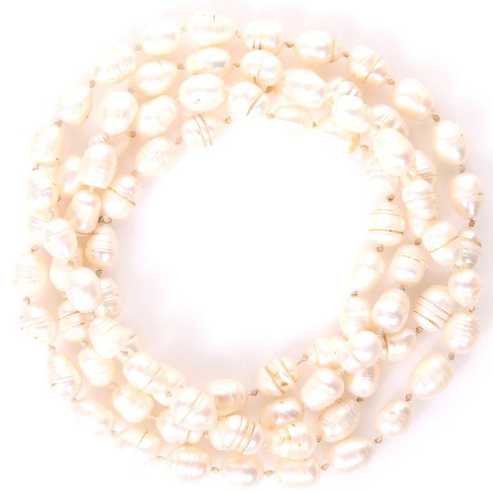 Ringed Pearl Necklace - Image 2 of 4