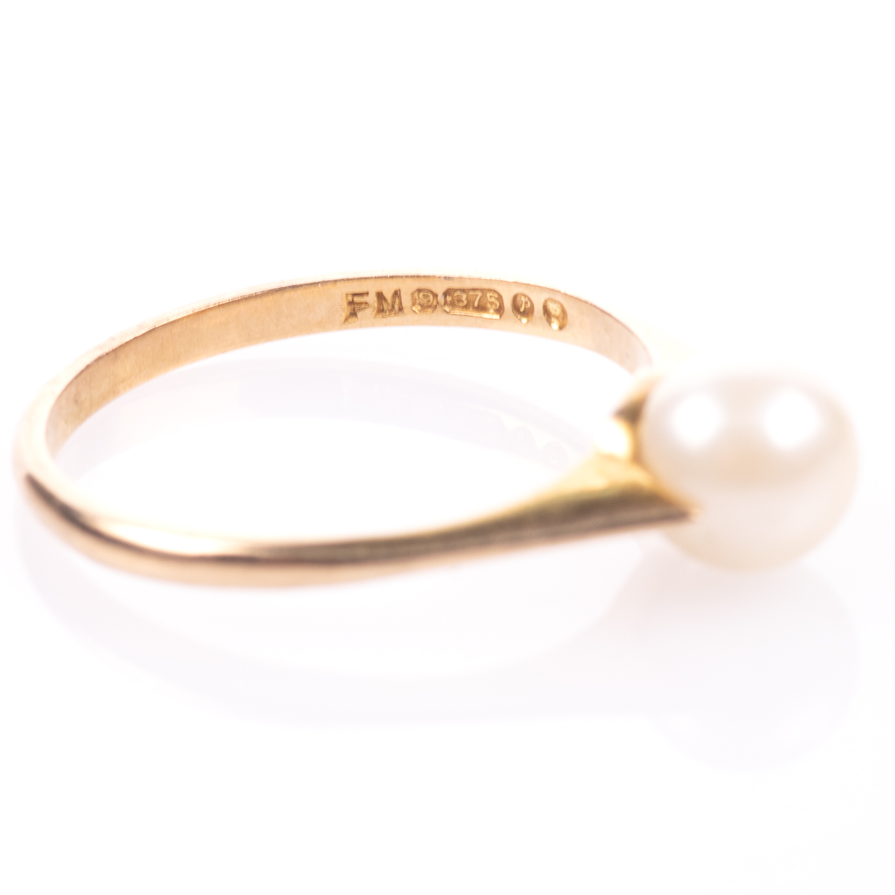 9ct Gold 7mm Pearl Ring London 1970 - Image 6 of 7