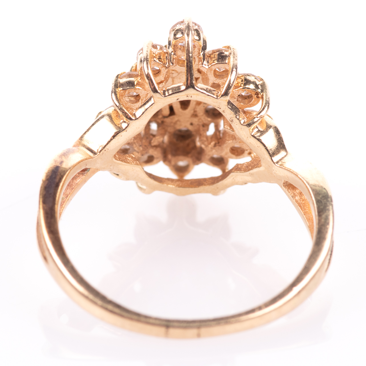 14ct Gold 1.55ct Diamond Cluster Ring - Image 6 of 7