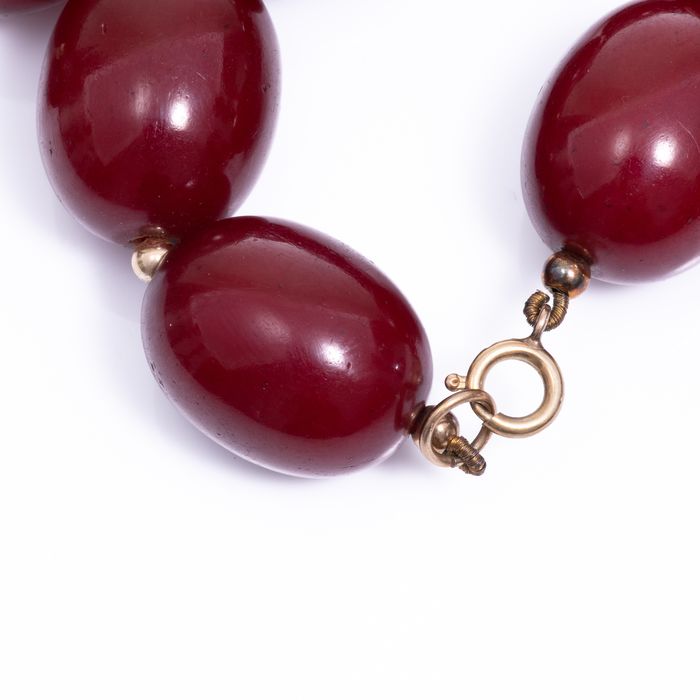 Large Cherry Amber and Gold Bead Necklace - Image 3 of 6
