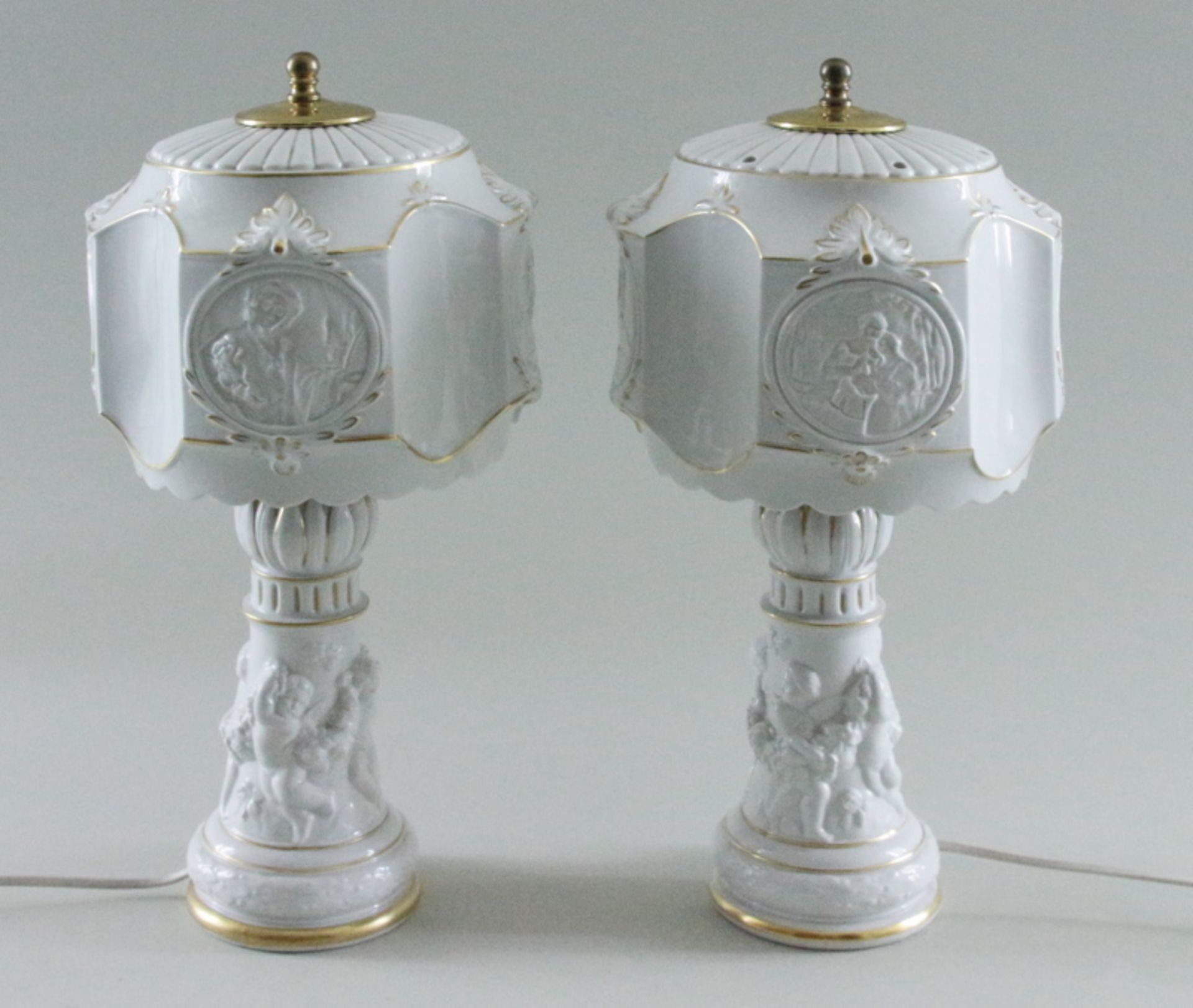 1 Paar Lithophanie-Tischlampen, Weißporzellan, der Sitzendorfer Porzellanmanufaktur Thüringen, 20.