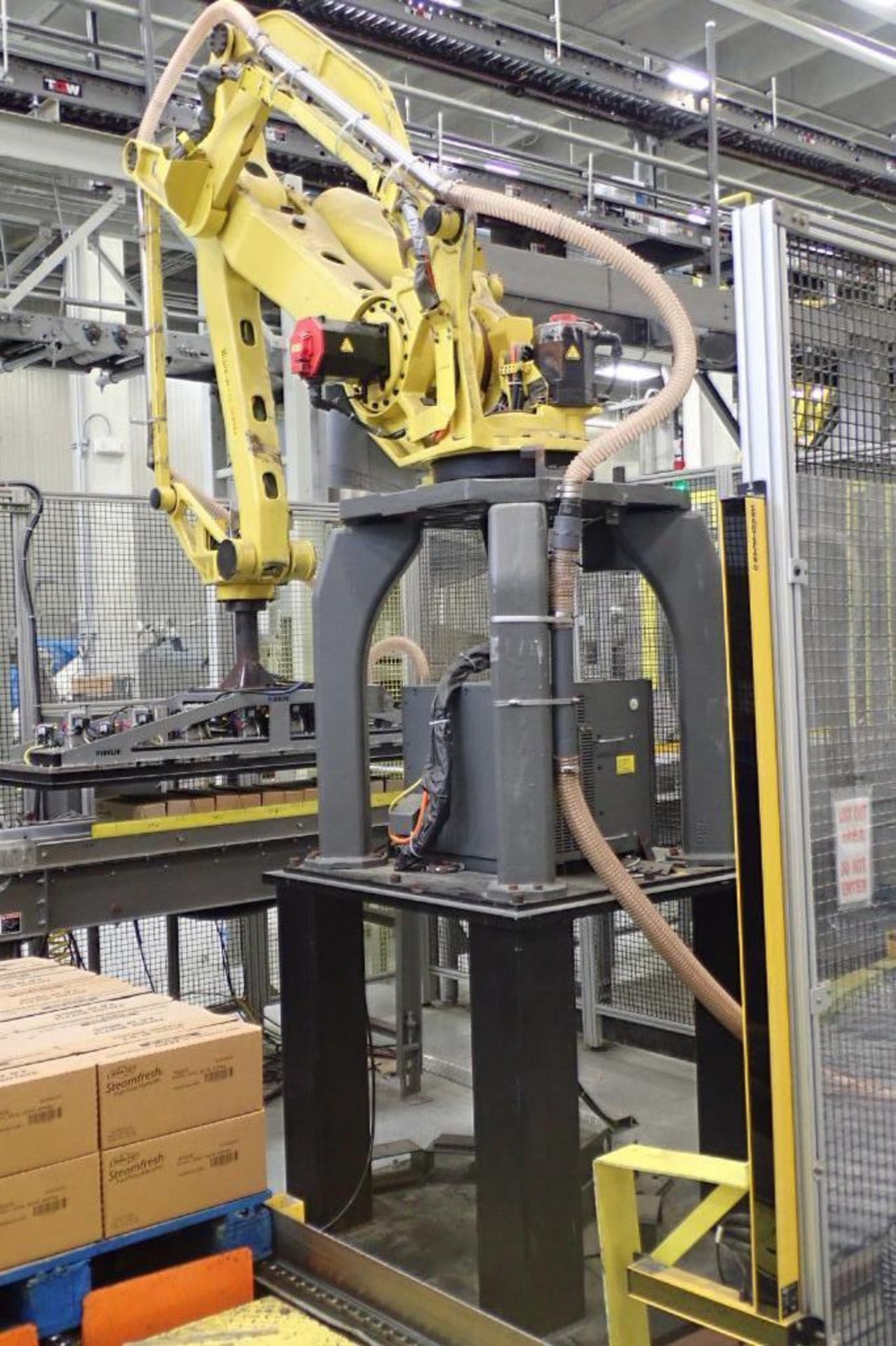 Fanuc palletizing robot model M-410-iB16 with controller and pendant - Image 5 of 12
