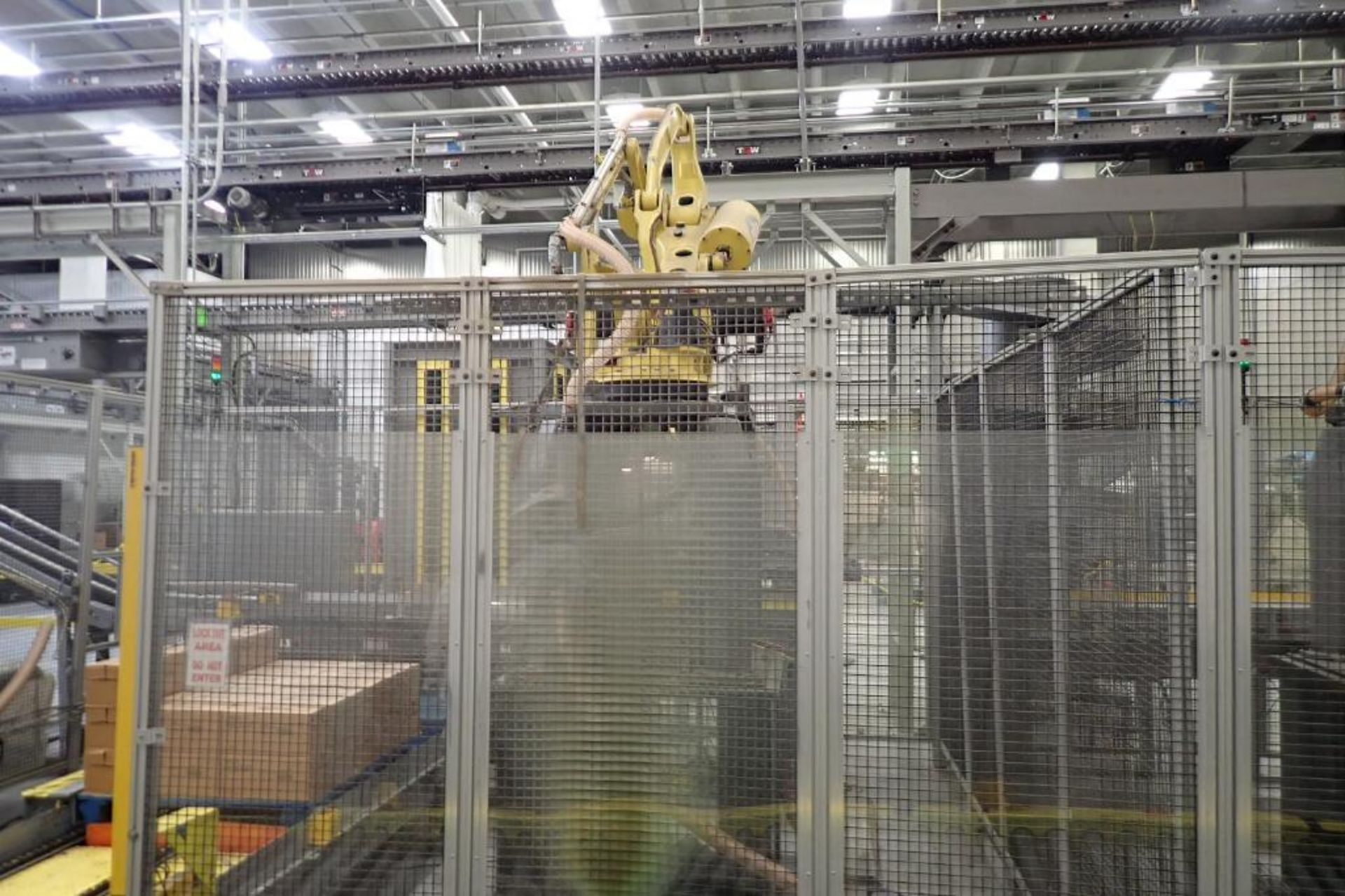 Fanuc palletizing robot model M-410-iB16 with controller and pendant - Image 6 of 12