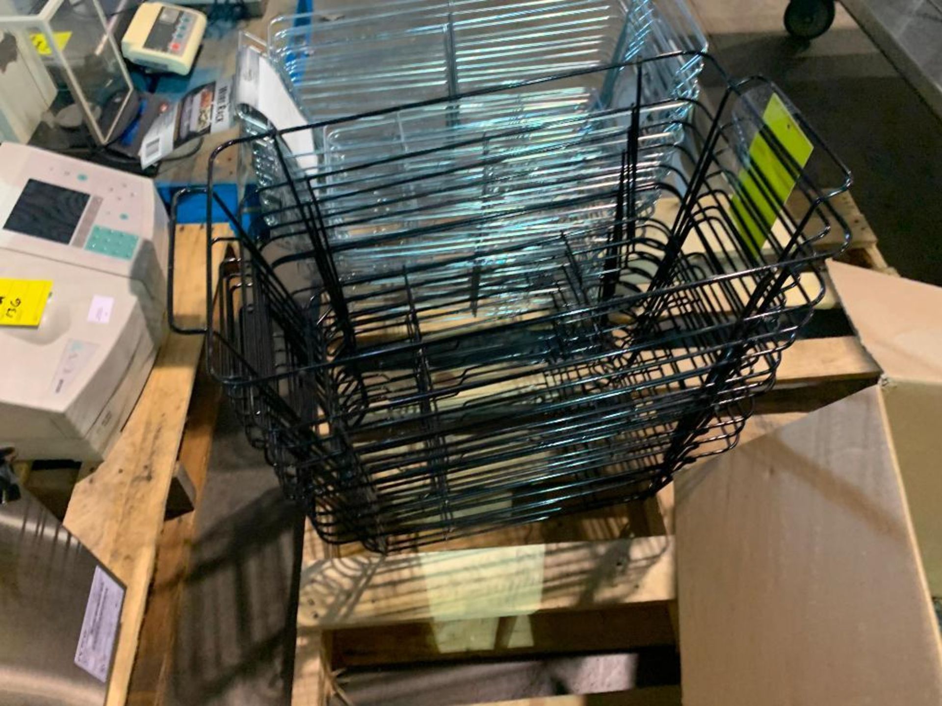 approx. (20) chaffing wire racks