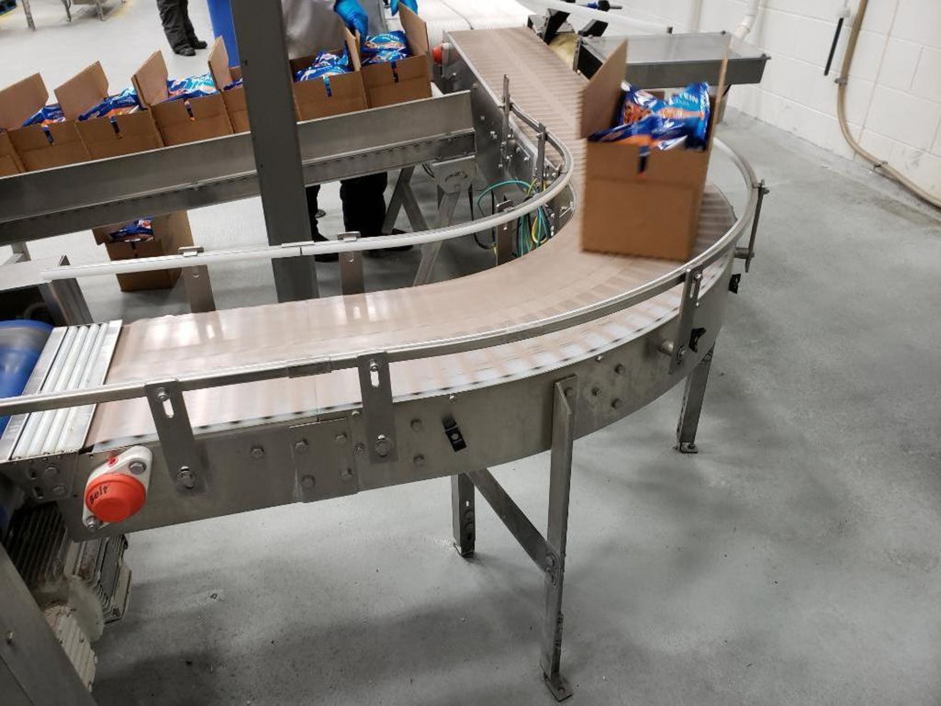90 degree table top conveyor