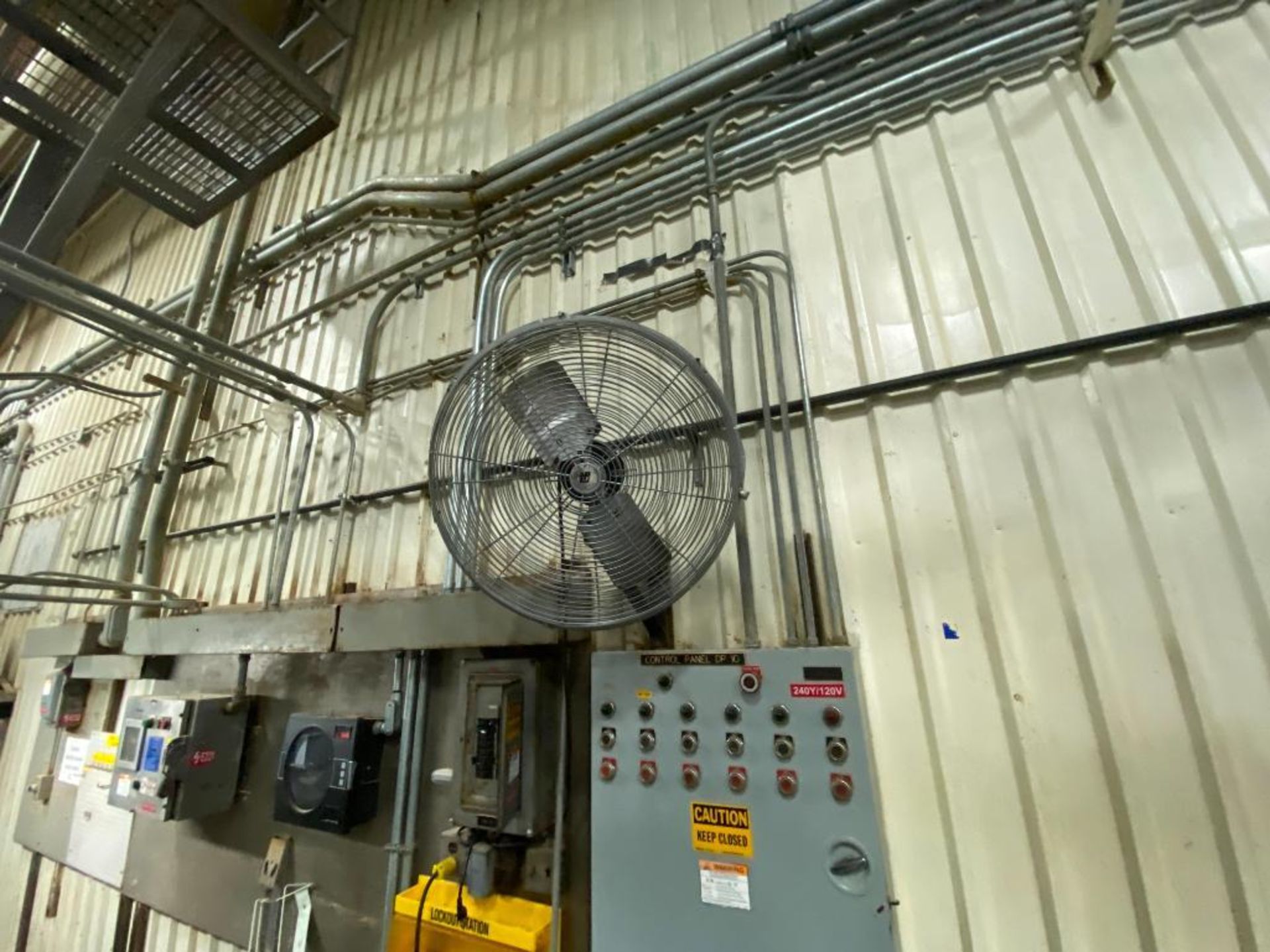 (4) wall mounted industrial fans - Image 10 of 11