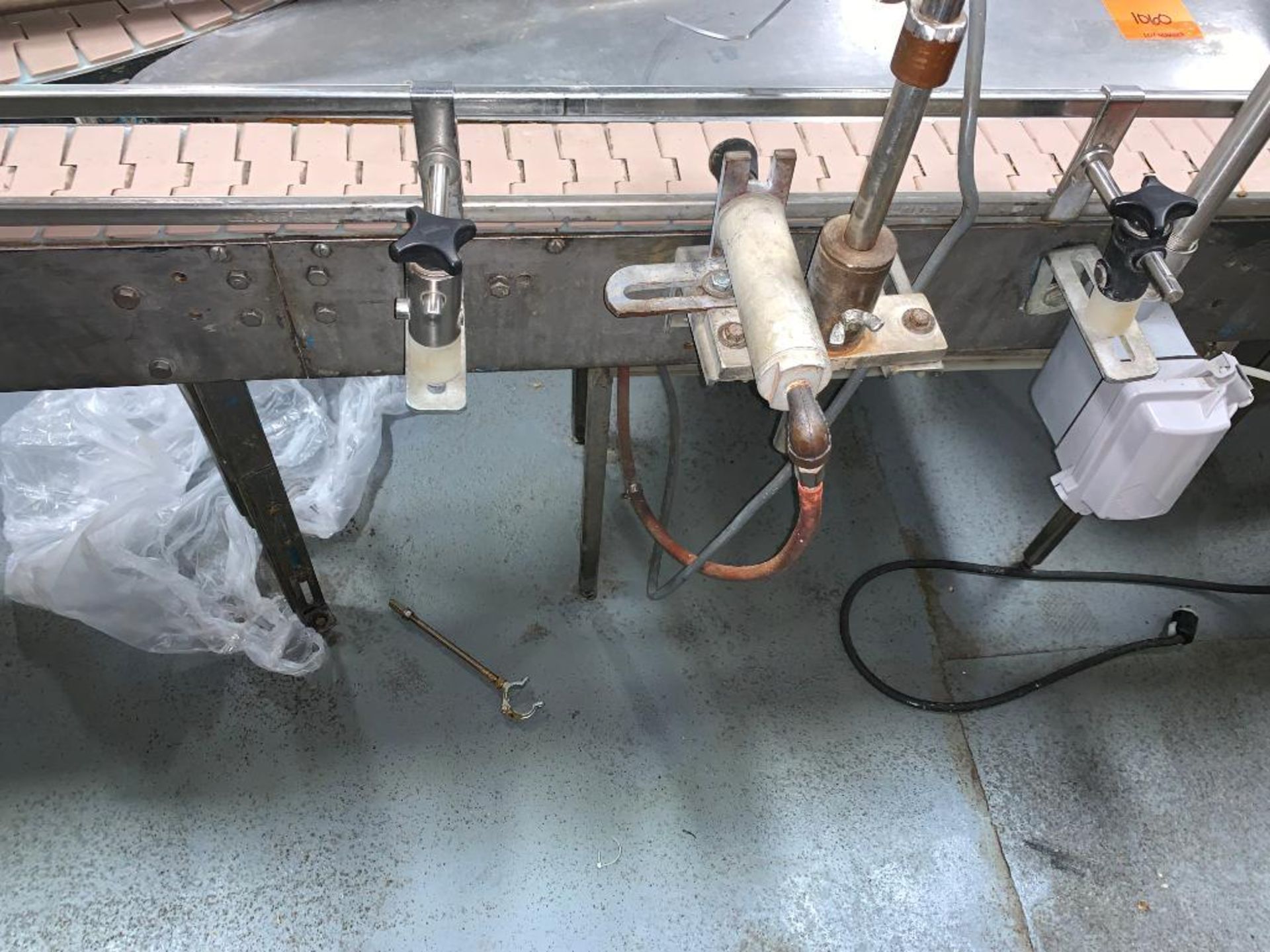 mild steel conveyor, 21 ft. x 4.5 in., 90 degree right turn - Image 3 of 11
