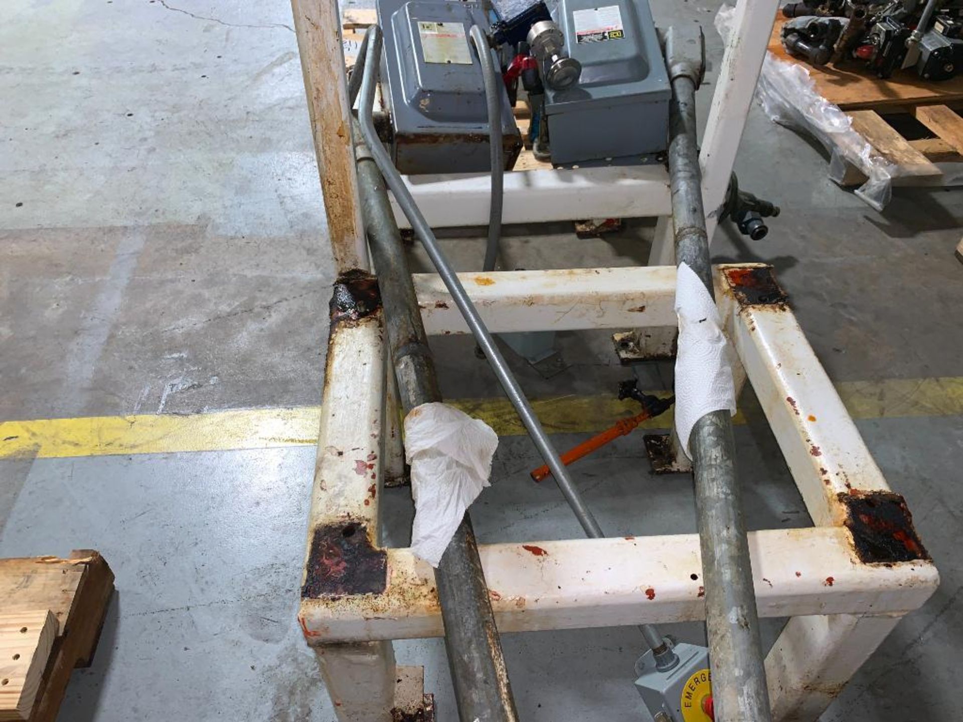 bottle conveyor section, 4 ft. x 3.5 in. parts, with motor - Located in Tifton, GA - Image 17 of 22