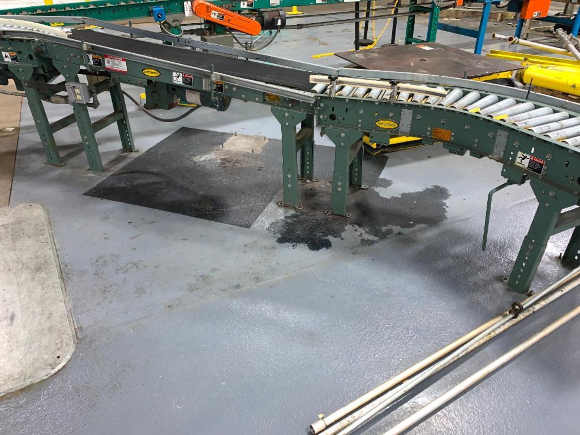 Hytrol mild steel rubber belt and power roller conveyor - Image 11 of 11