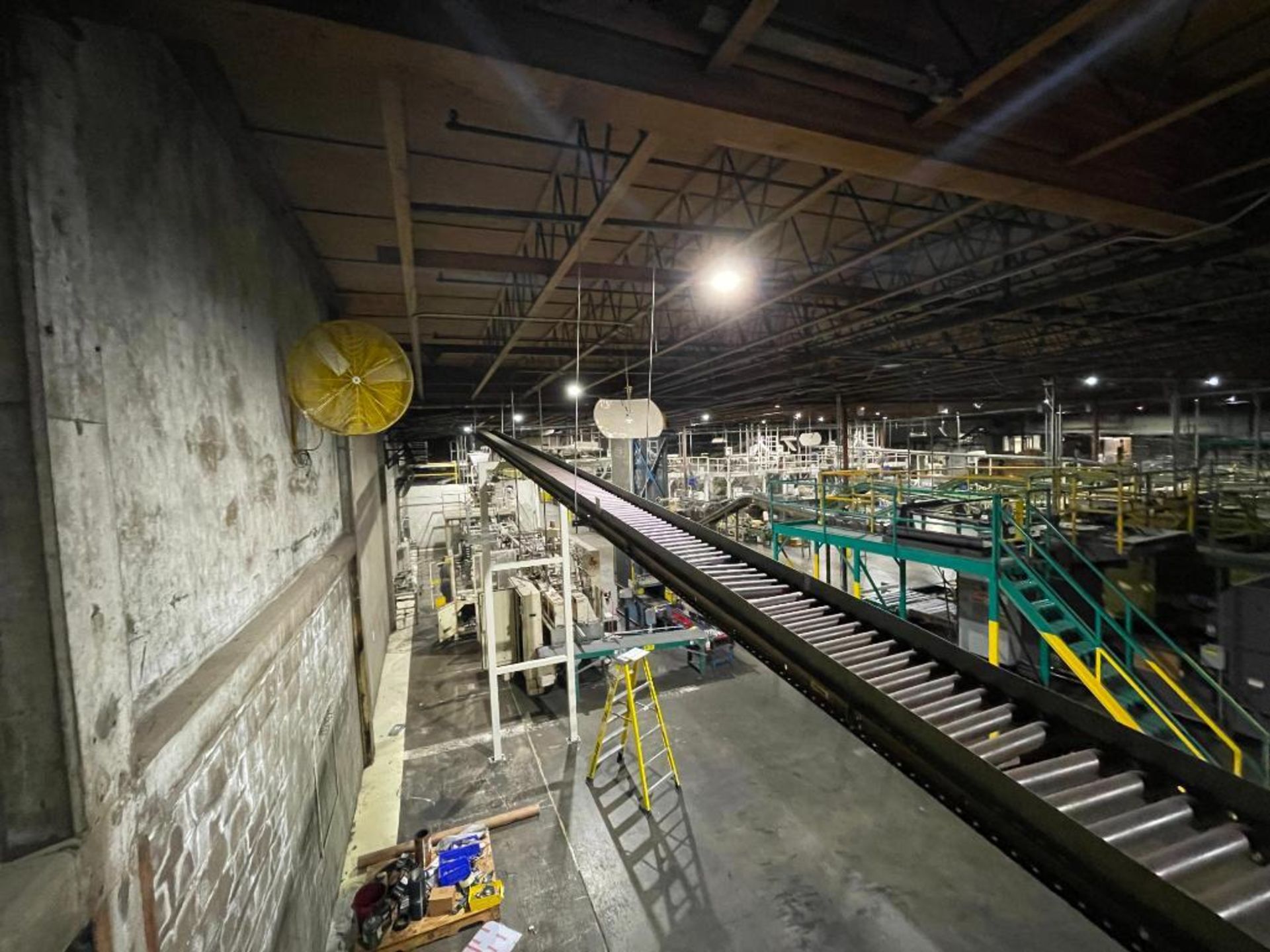 skate and roller gravity conveyor - Image 4 of 12