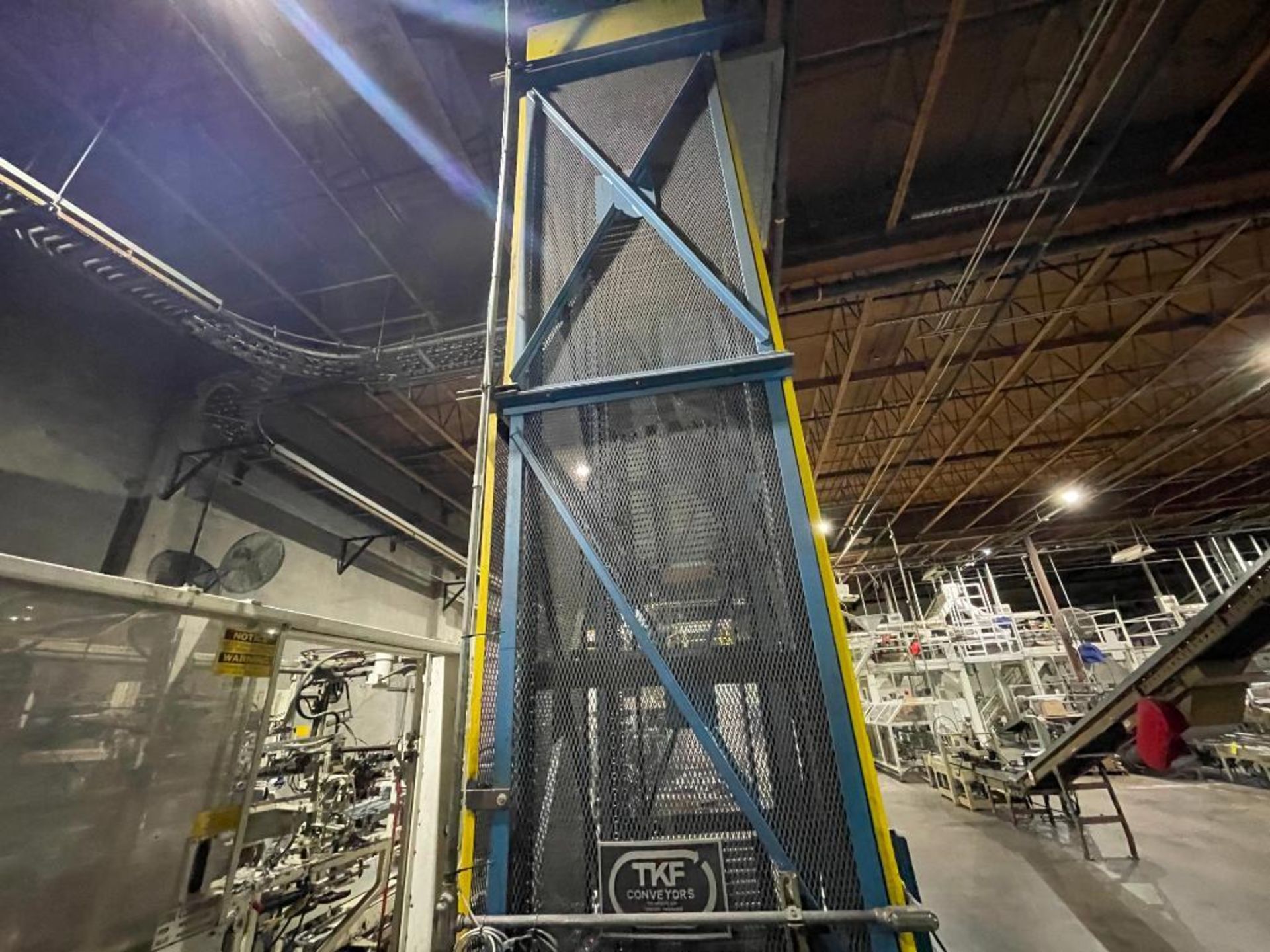 TKF vertical case elevator - Image 7 of 9