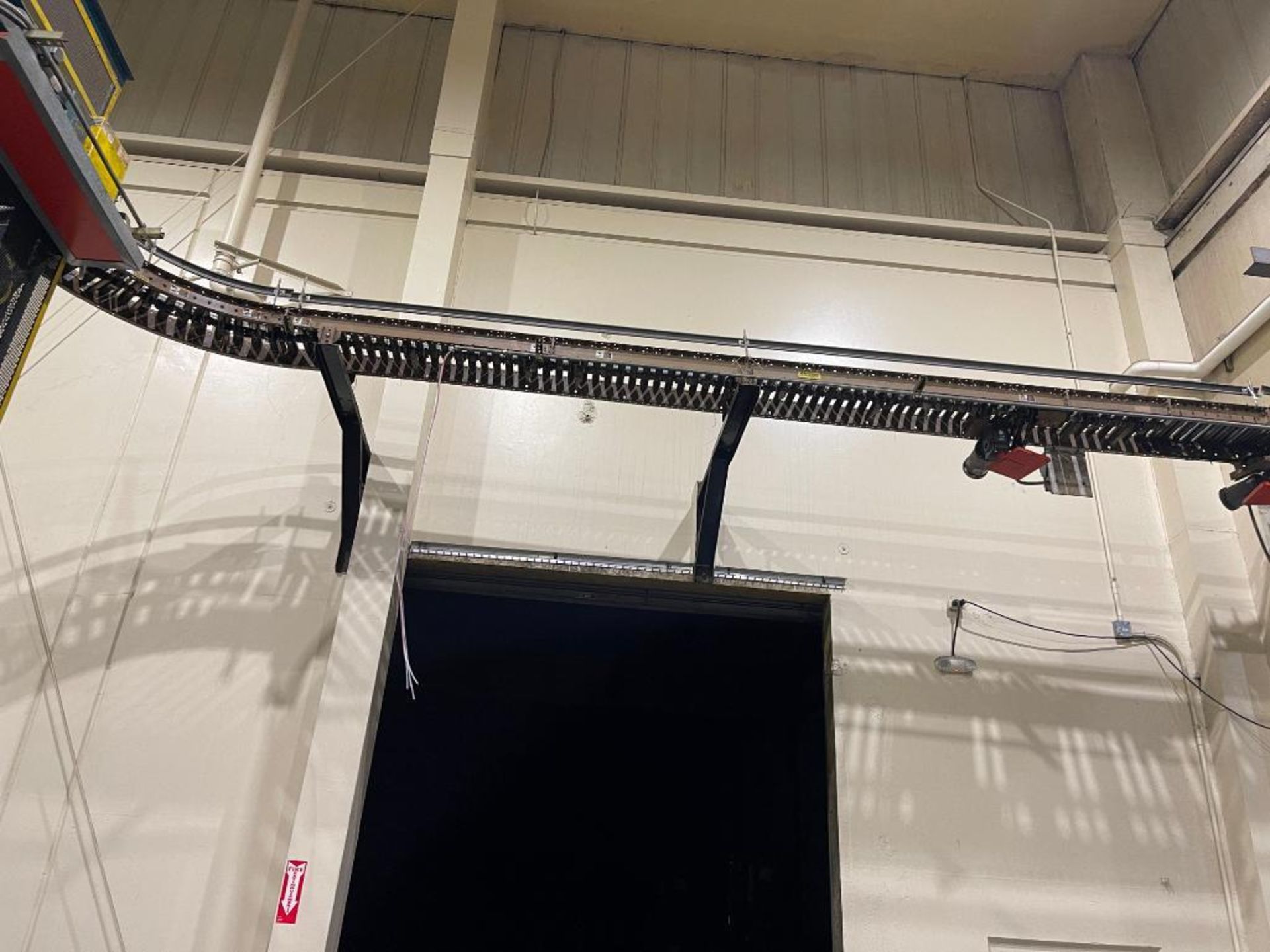 overhead power case conveyor - Image 5 of 5