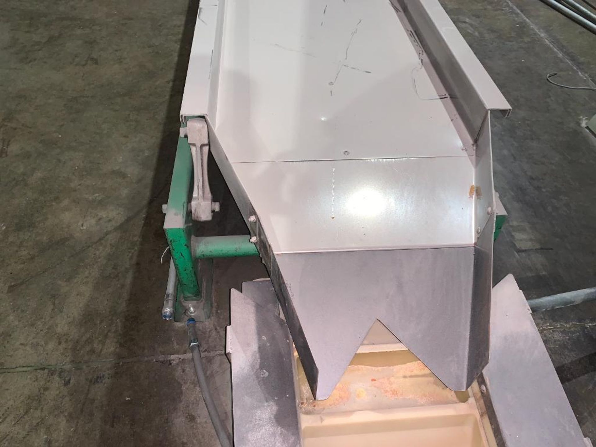 vibratory conveyor - Image 12 of 13