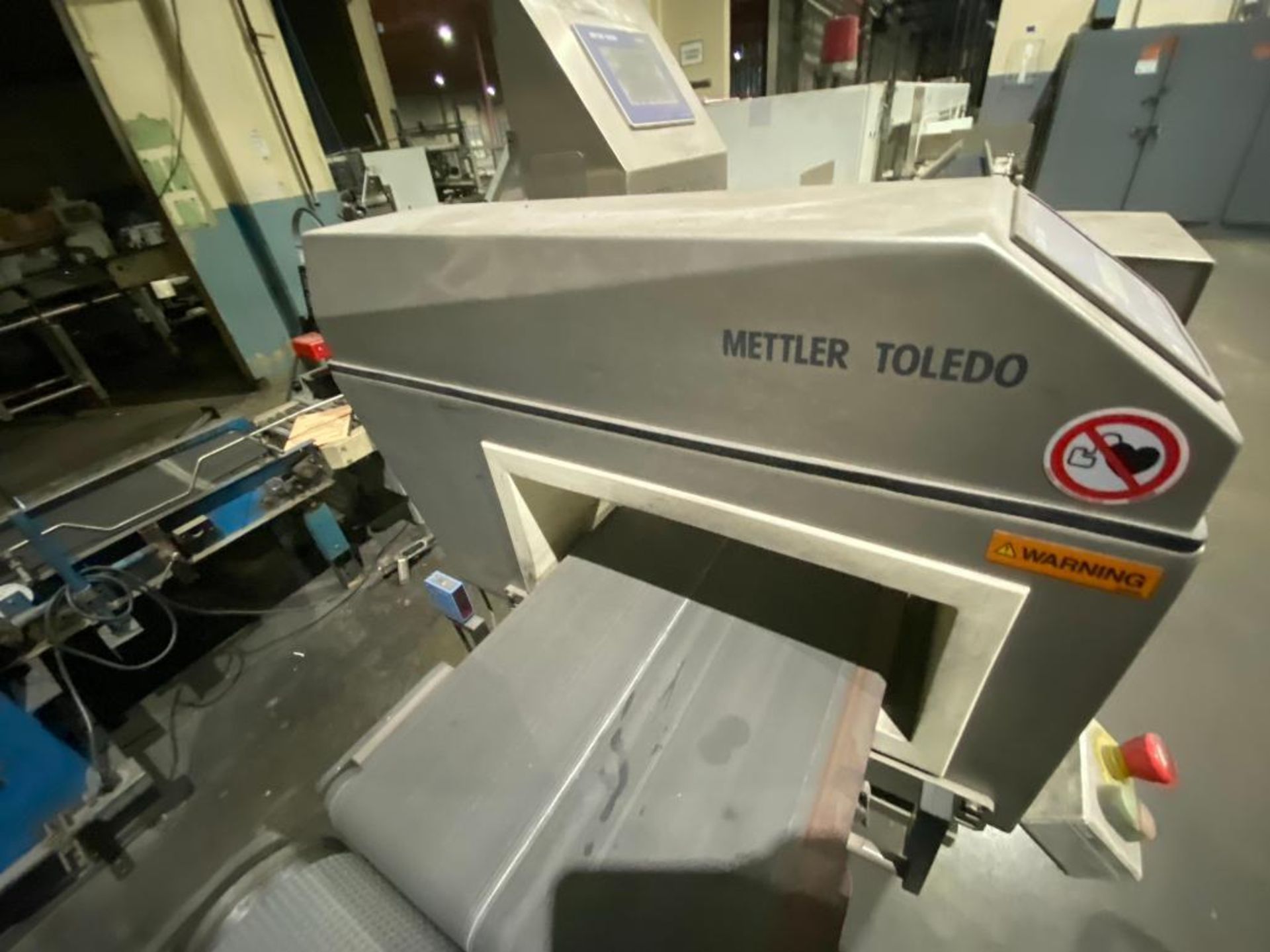 Mettler Toledo metal detector and high speed check weigher - Image 9 of 20