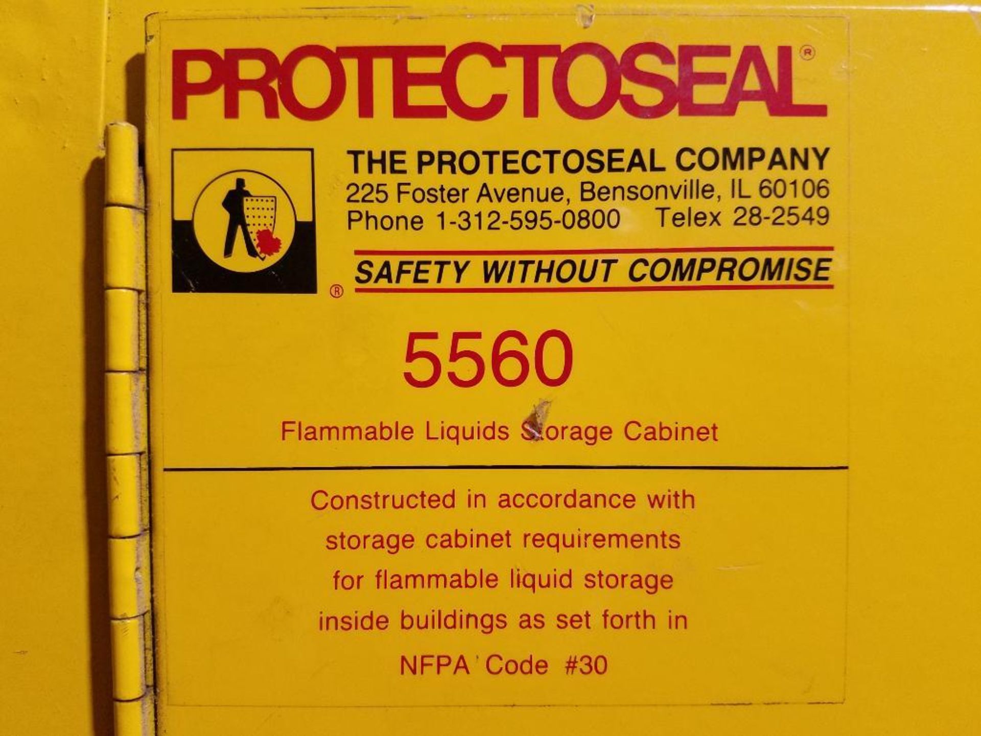 Protectoseal 2-door flammable cabinet - Image 3 of 3