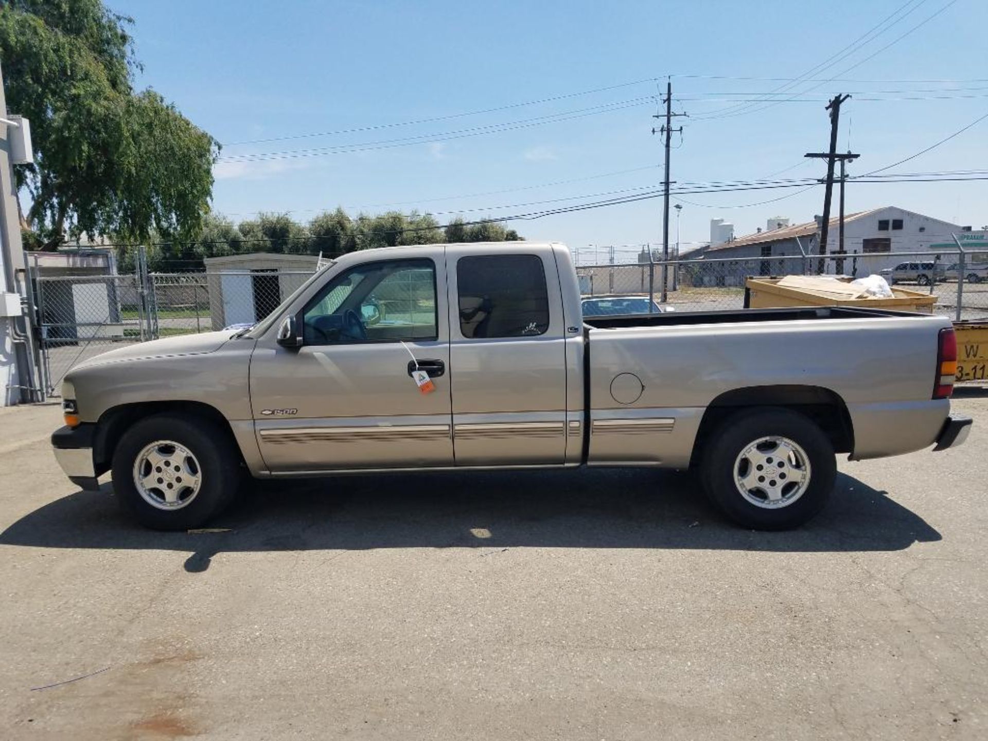 2000 Chevrolet Silverado 1500 LS - Image 24 of 27