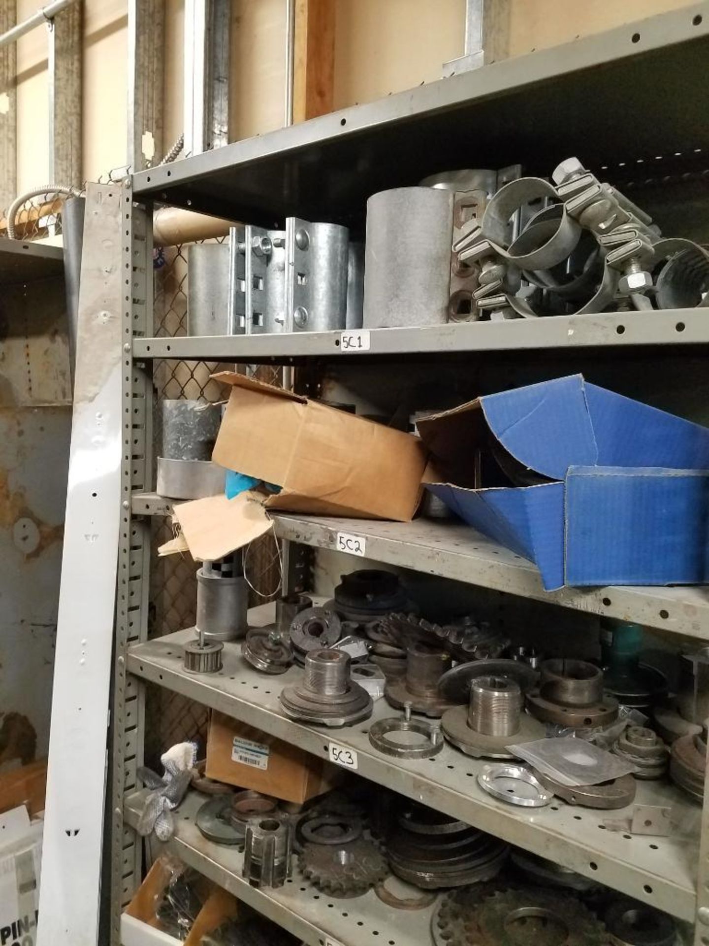 shelf, sprockets, gears, belts, and various parts - Image 3 of 5