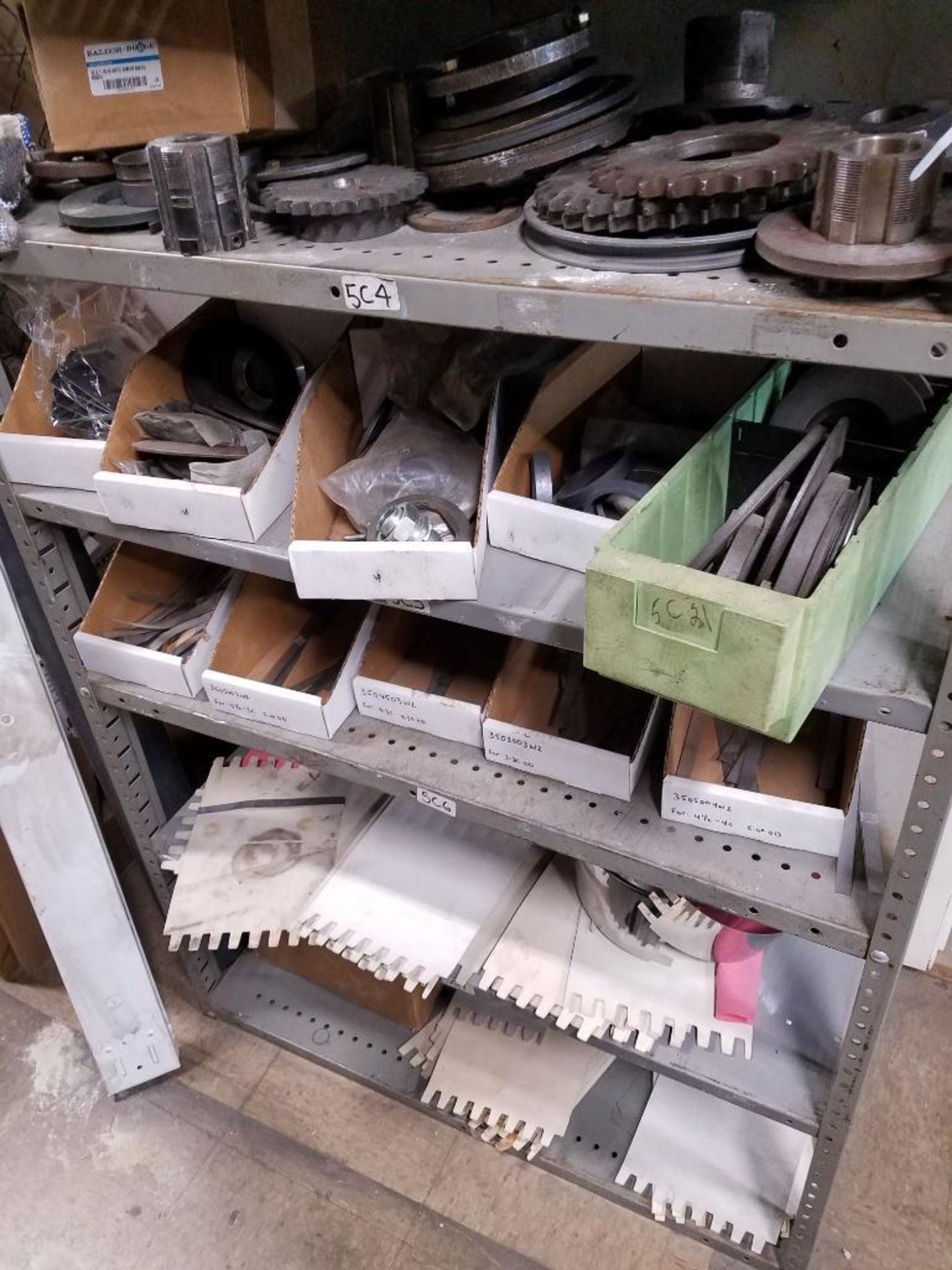 shelf, sprockets, gears, belts, and various parts - Image 5 of 5