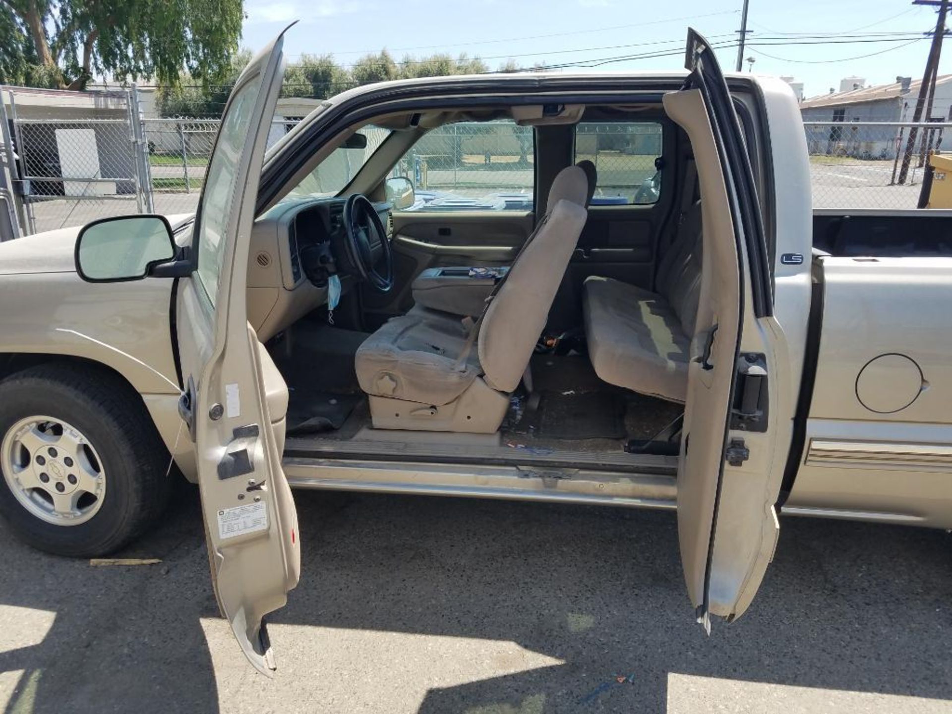 2000 Chevrolet Silverado 1500 LS - Image 25 of 27