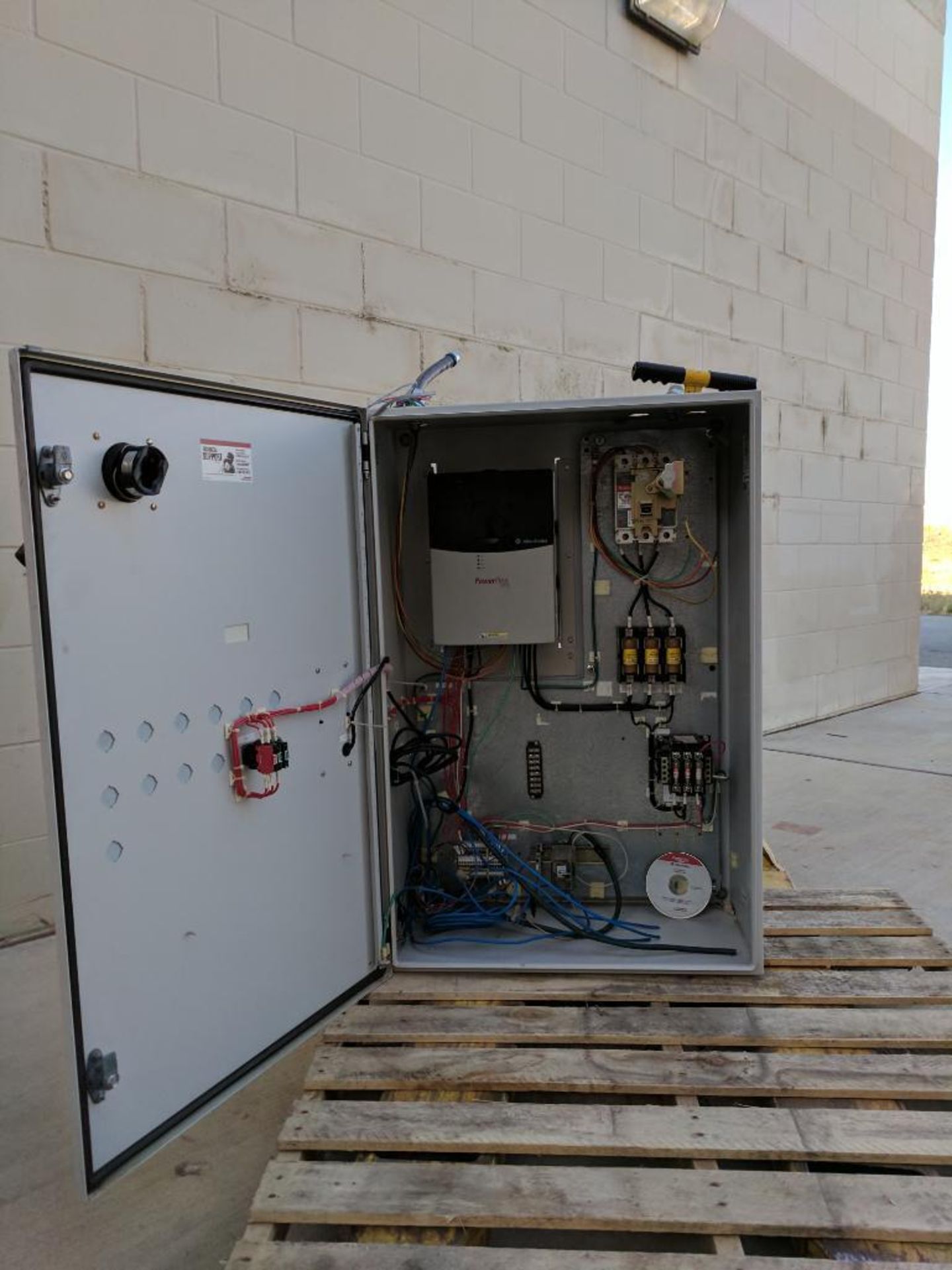 enclosed industrial control panel Allen Bradley A-1155 - Image 5 of 13