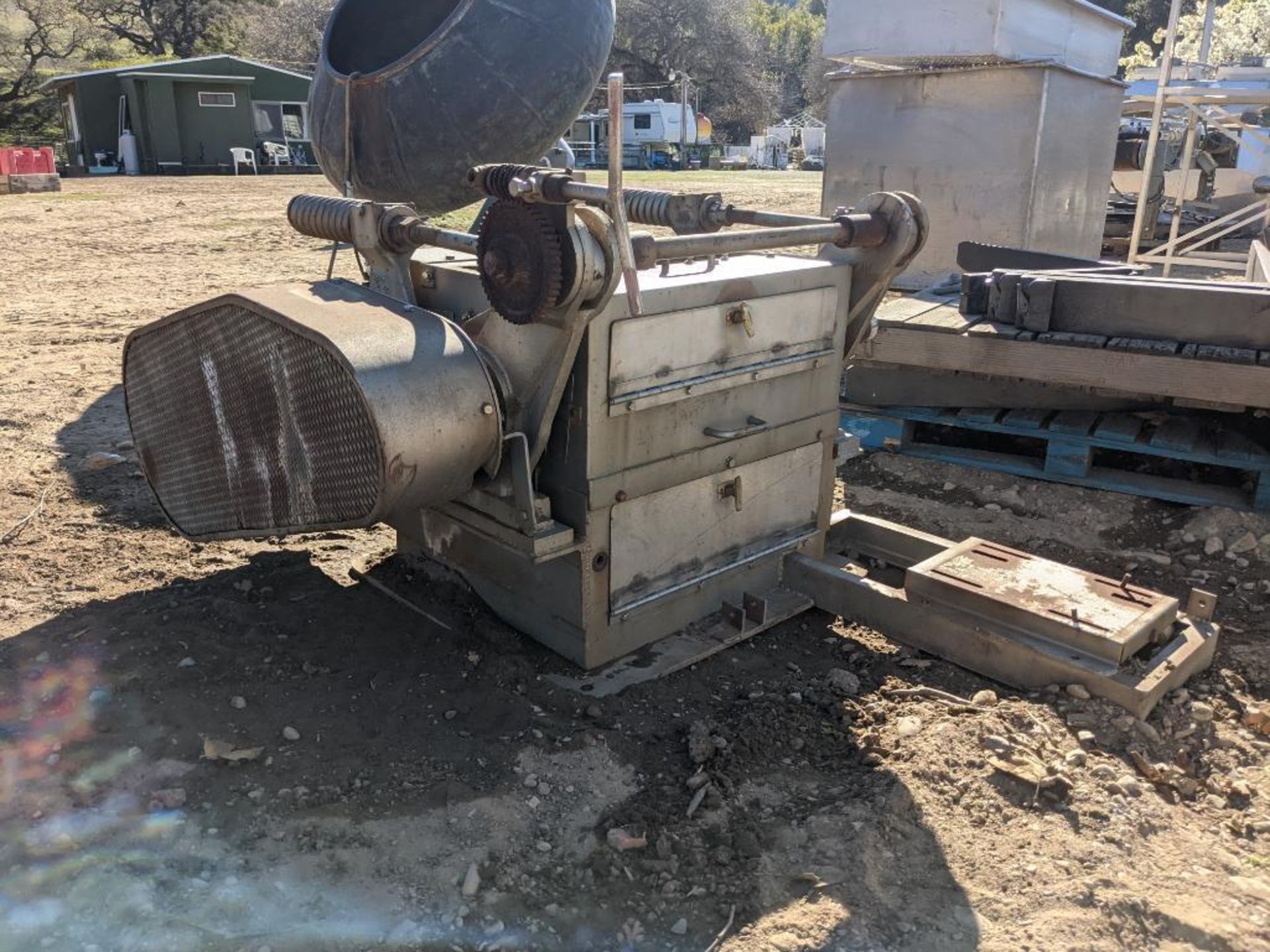 22 in. twin roller mill - Image 11 of 32