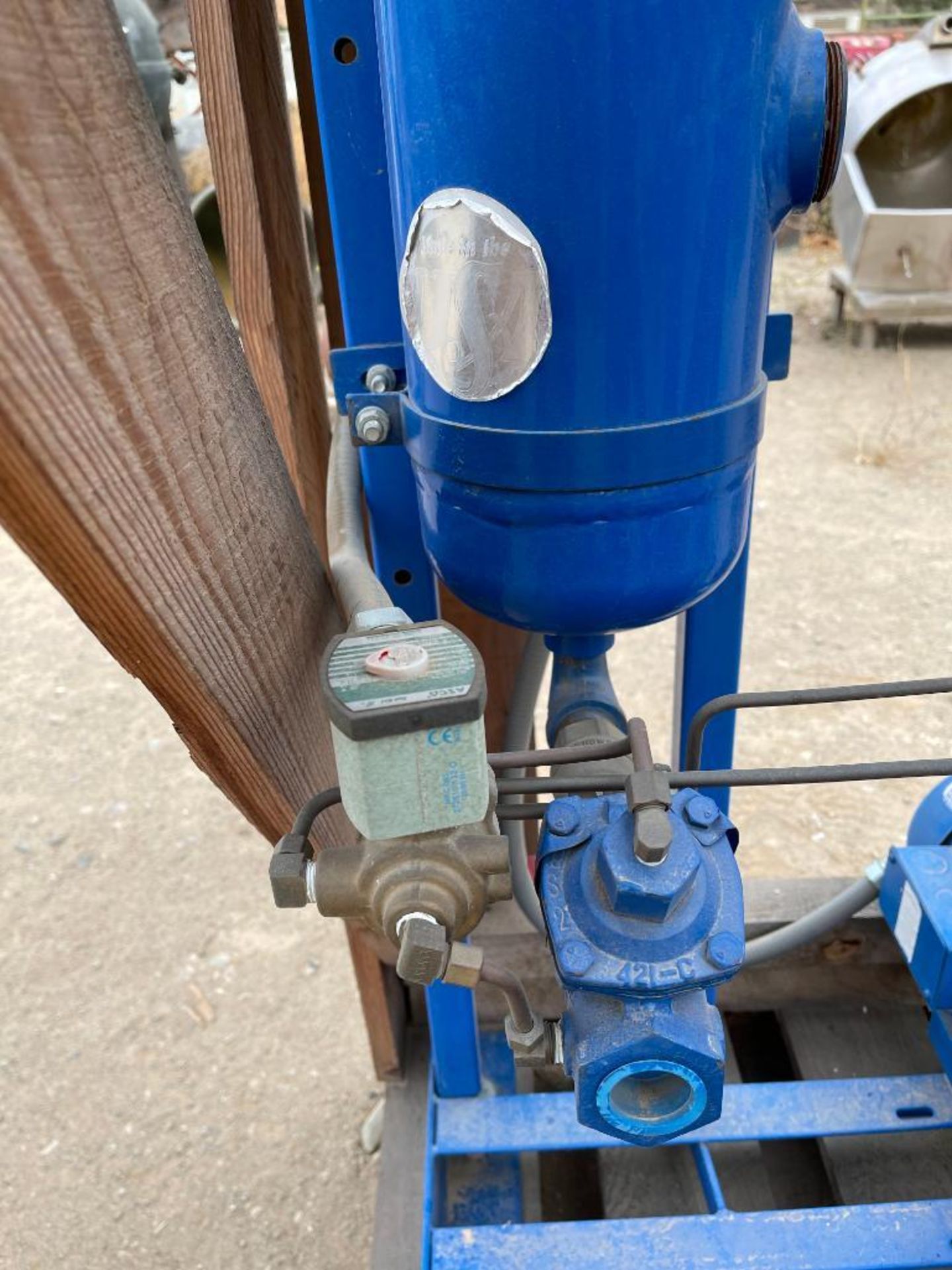 electric water pump with filter and Griswold centrifugal separator - Image 7 of 16