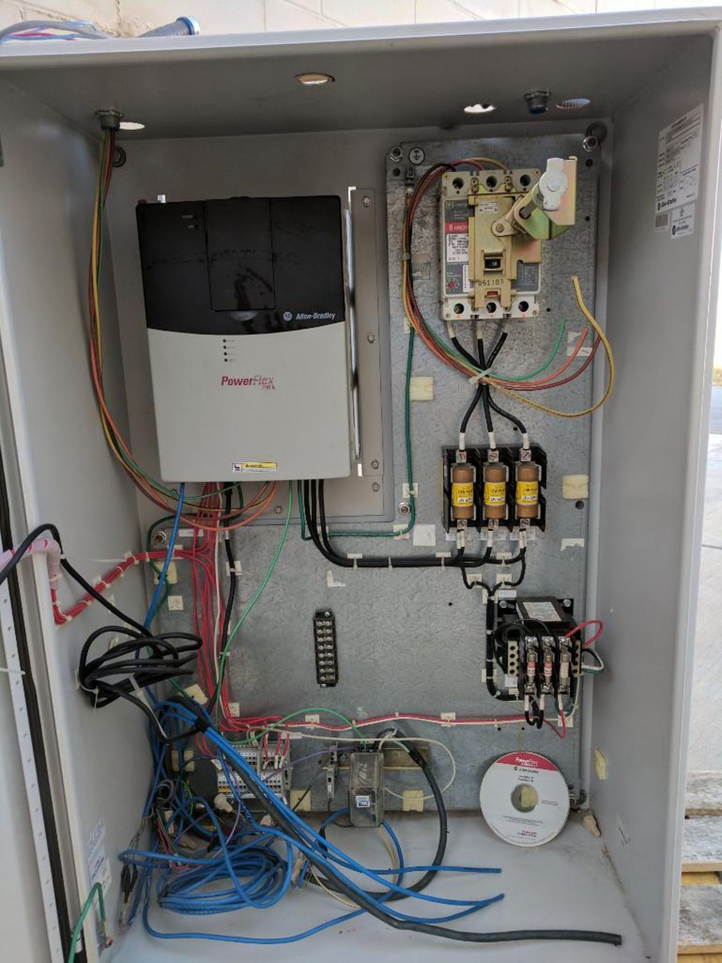 enclosed industrial control panel Allen Bradley A-1155 - Image 6 of 13