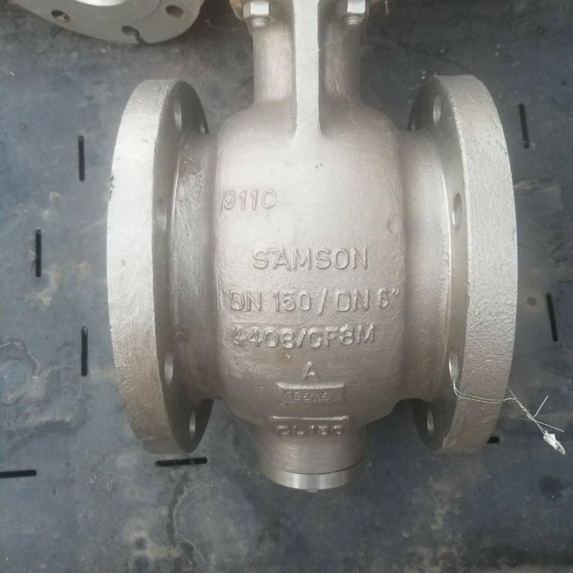 Samson 3310-06 stainless steel 6 in. segmented air operated b valve, v-b - Image 19 of 20