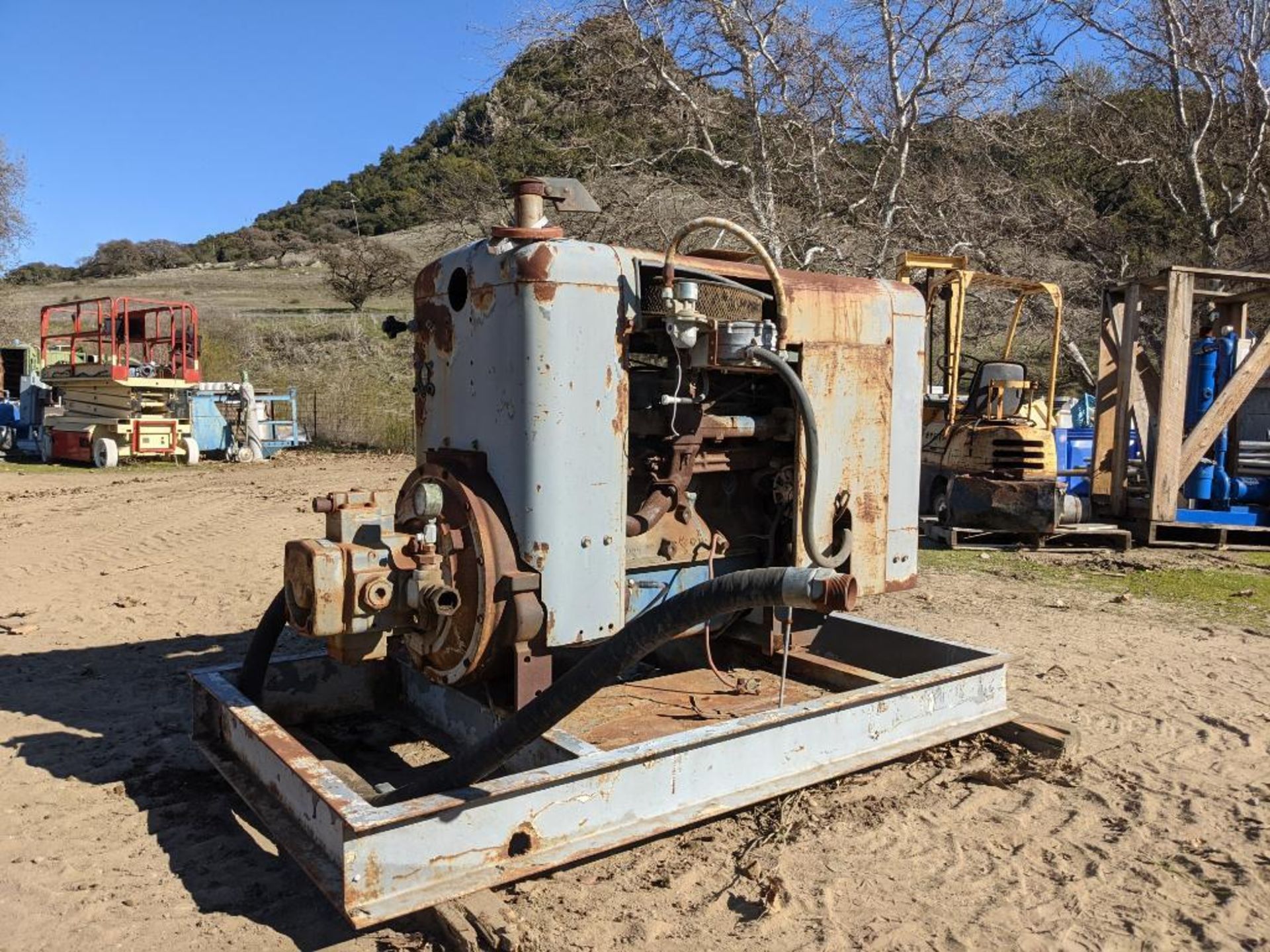 Ford 4.9 l 300 ford 6 Cylinder Engine with Rexroth heavy duty hydraulic pump - Image 4 of 28