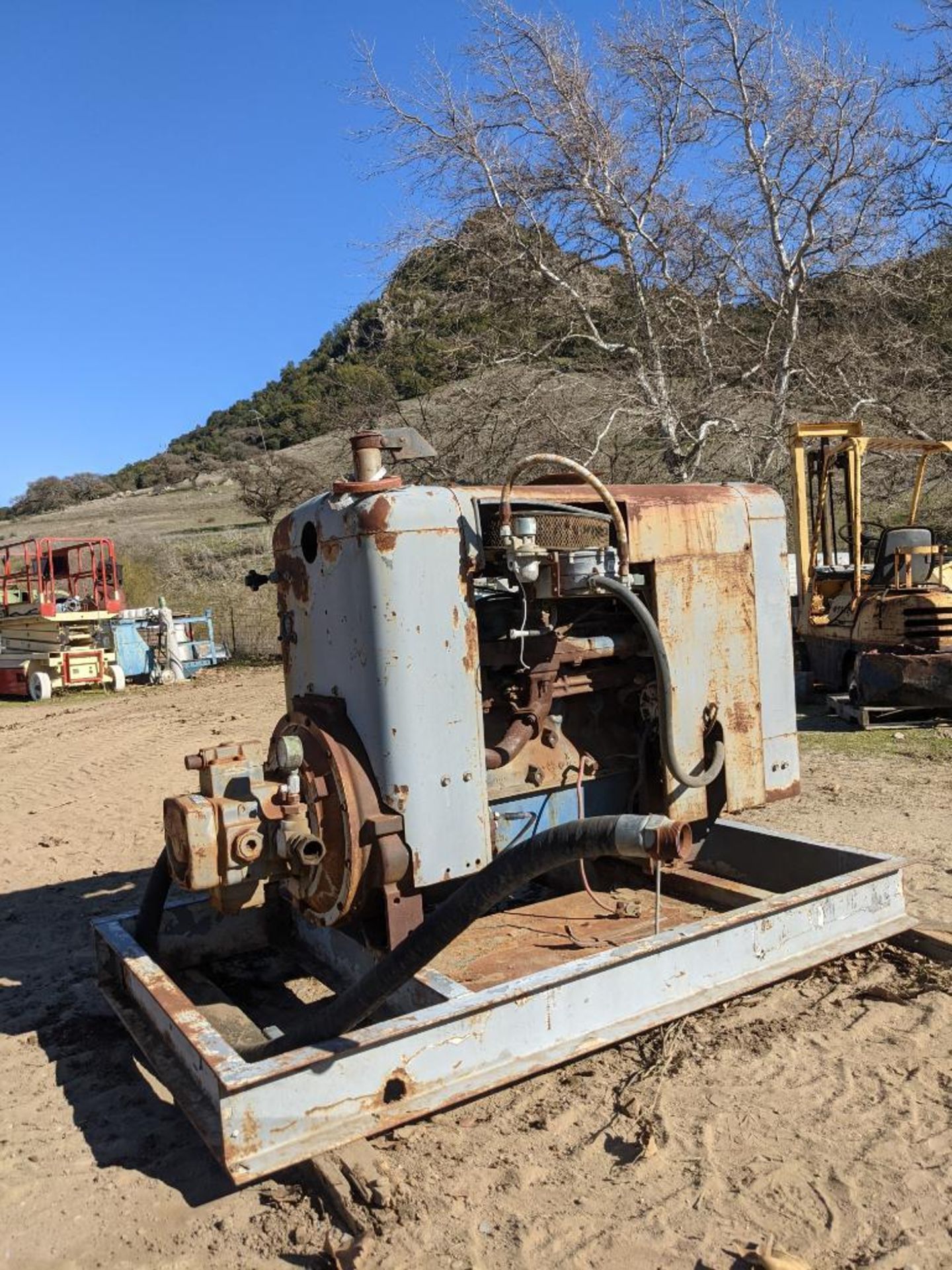 Ford 4.9 l 300 ford 6 Cylinder Engine with Rexroth heavy duty hydraulic pump - Image 3 of 28