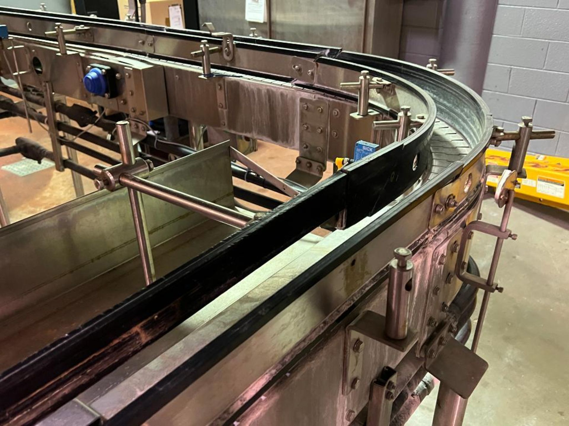 stainless steel can conveyor