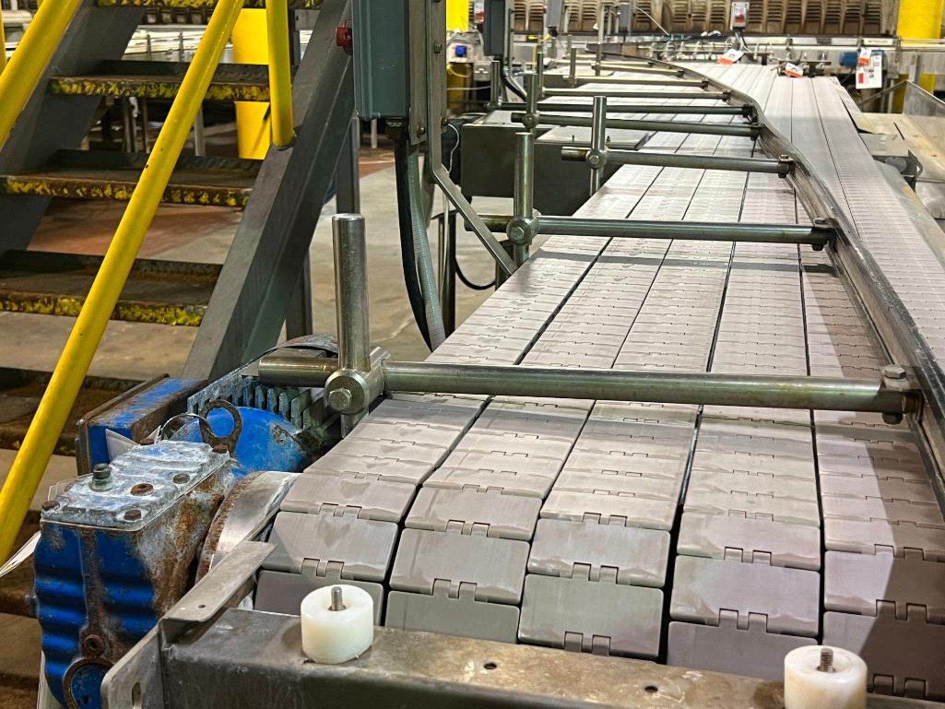 stainless steel step-belt can conveyor - Image 22 of 25