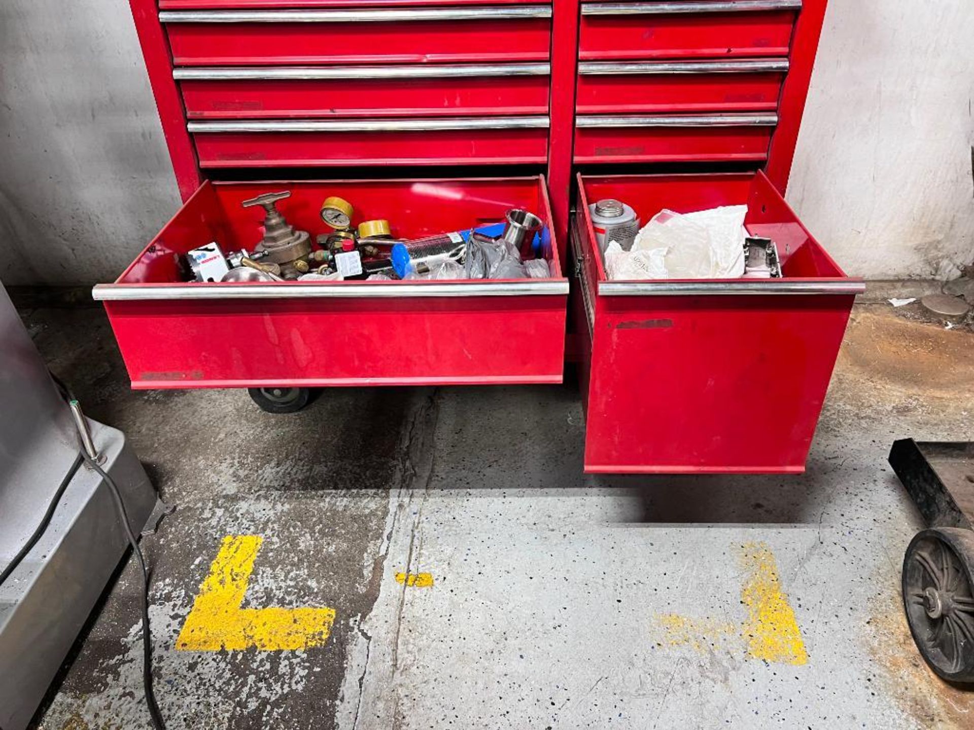 12-drawer rolling toolbox with contents - Image 9 of 10