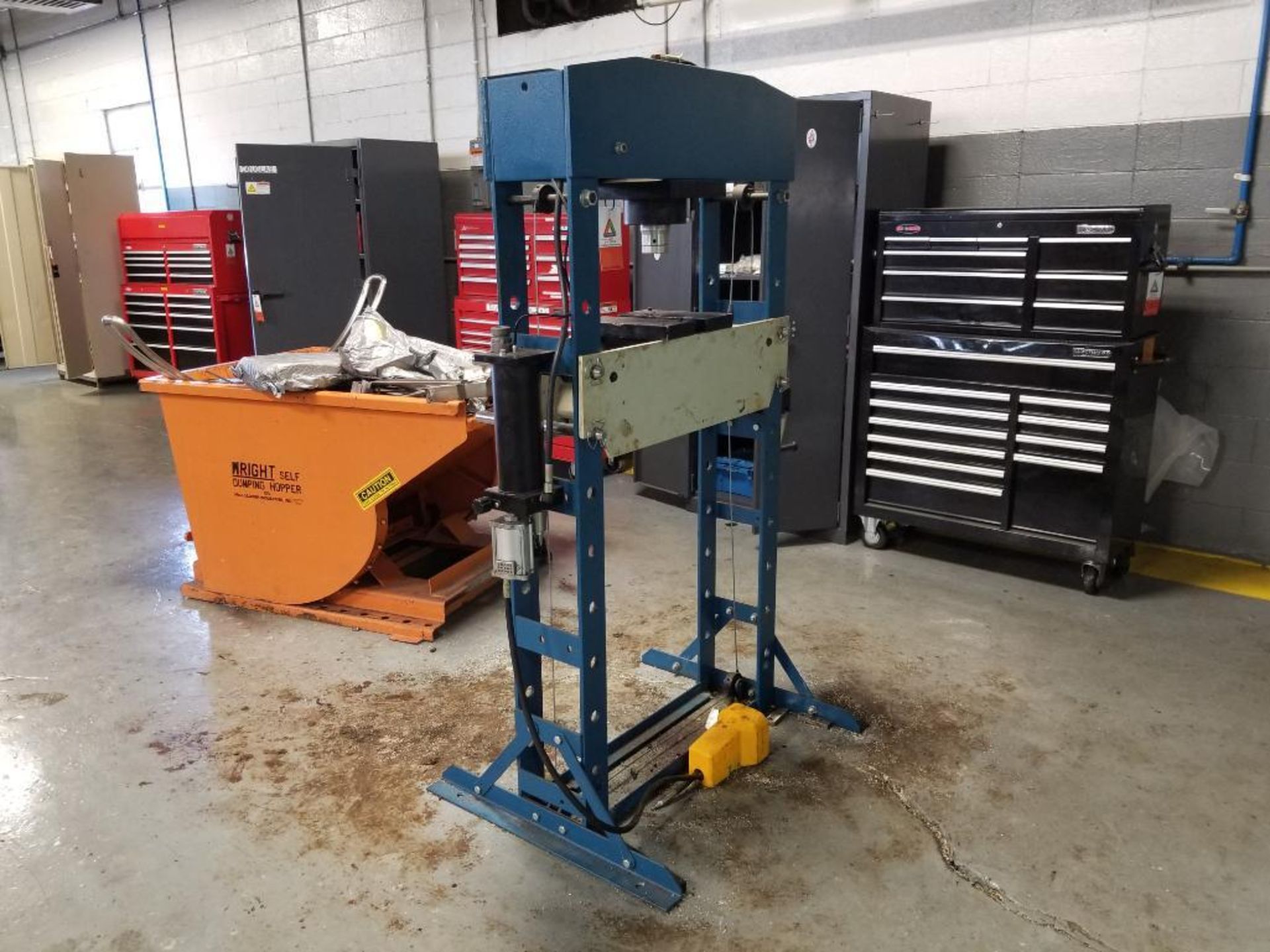 2017 Baileigh 50-ton H-frame pneumatic shop press model 50T - Image 5 of 11