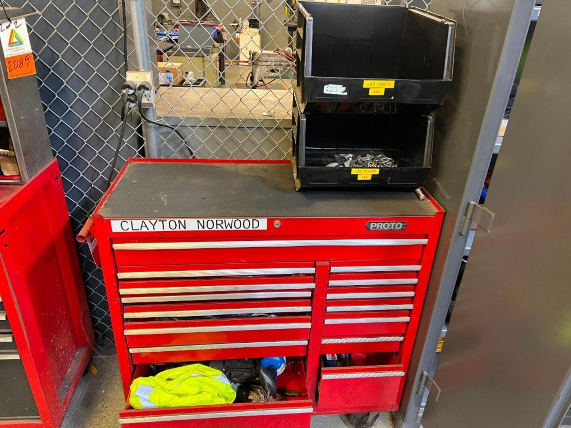 Proto 15-drawer rolling tool box