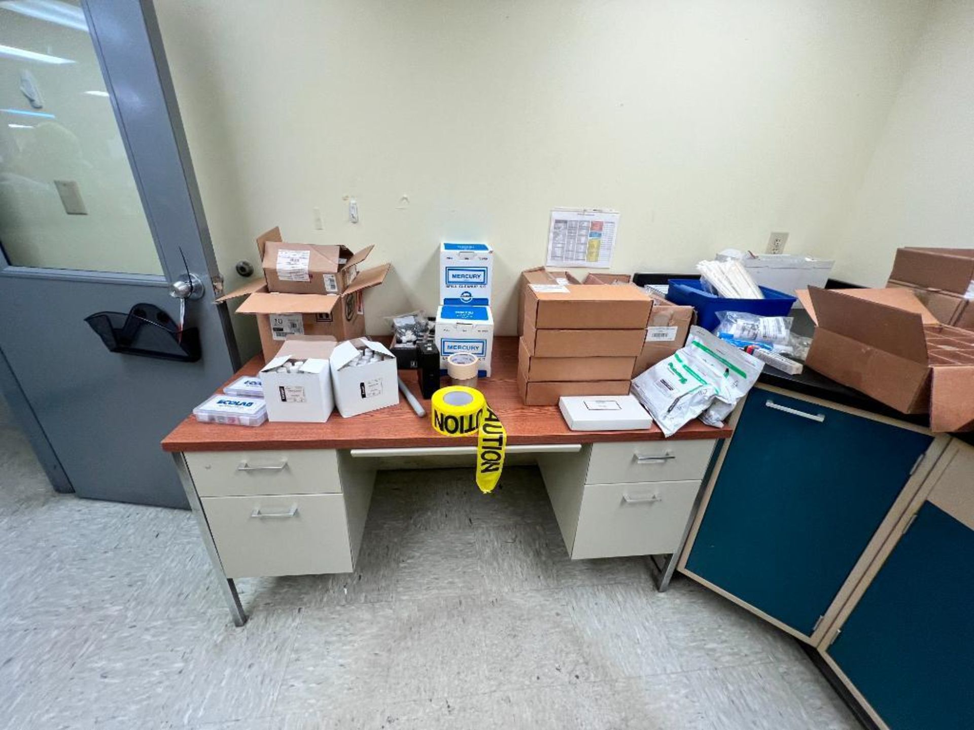 contents of room including VWR laboratory glass, disposable pipettes, Pyrex glass, sample bags, and - Image 7 of 13